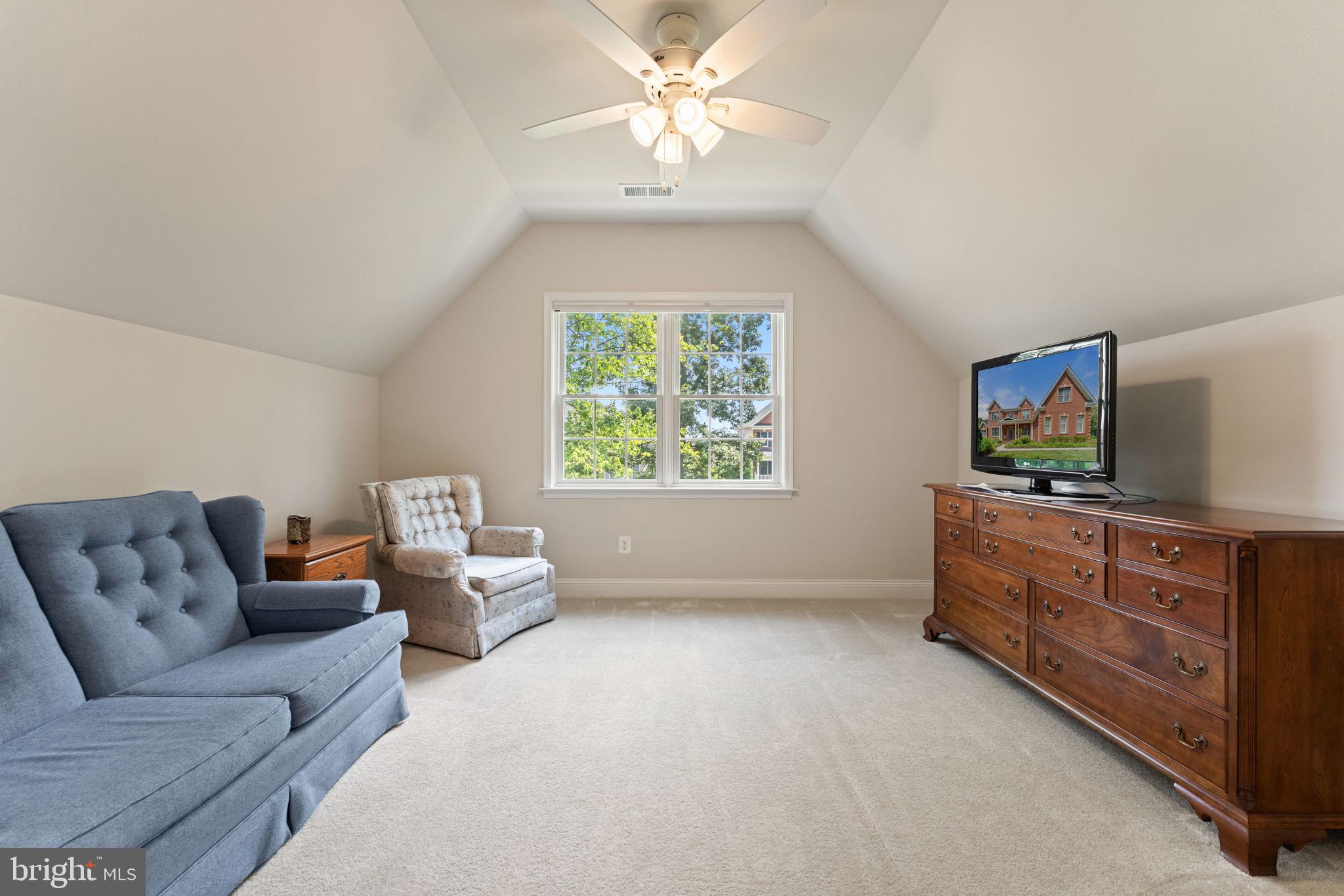 DOMINION VALLEY COUNTRY CLUB - Residential