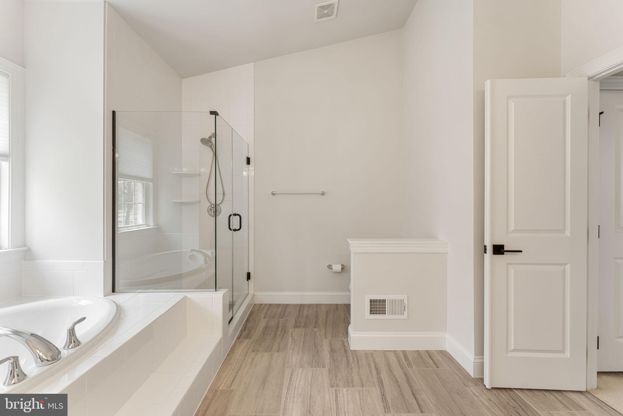 DOMINION VALLEY COUNTRY CLUB - Residential