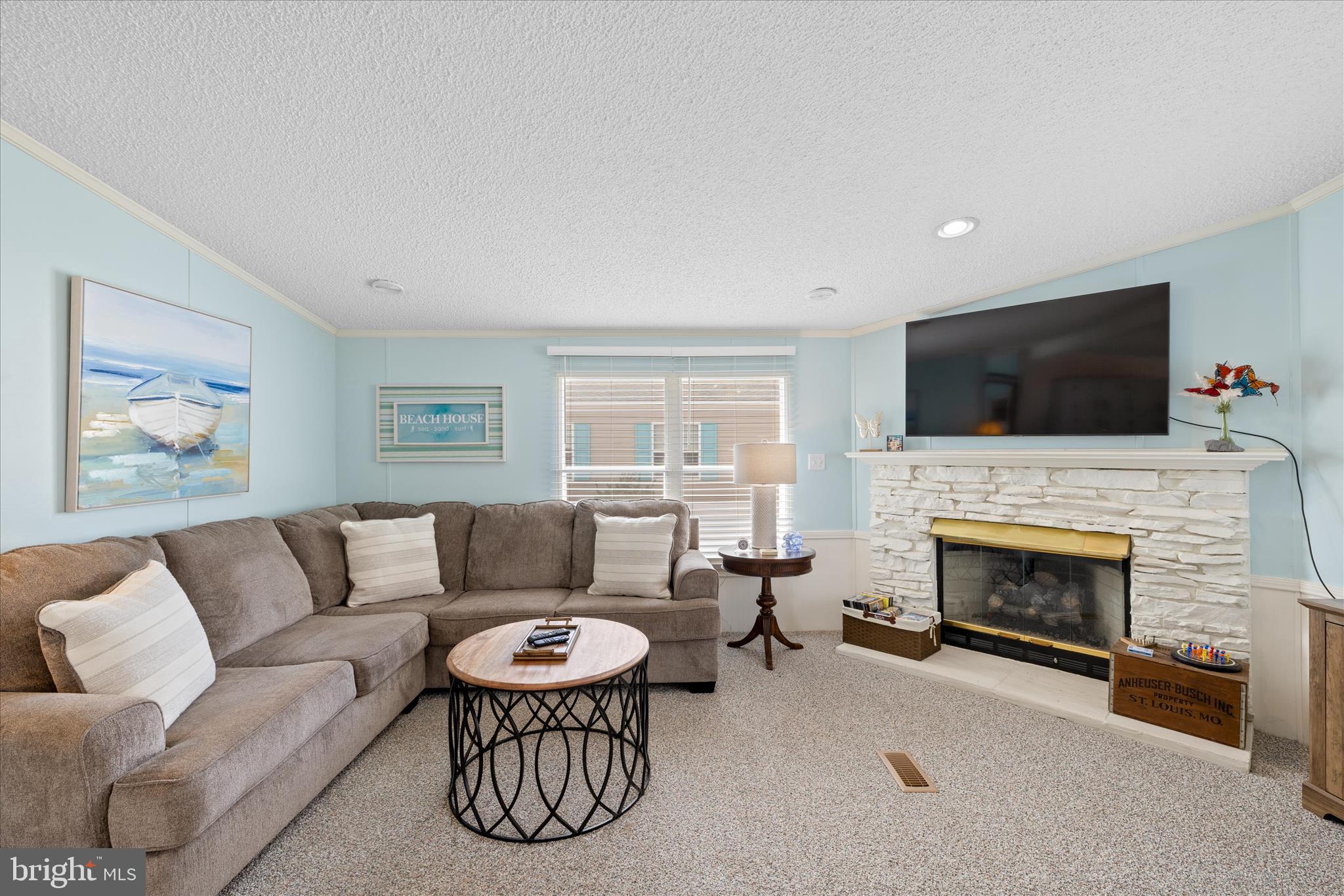 ANGOLA BEACH - Residential