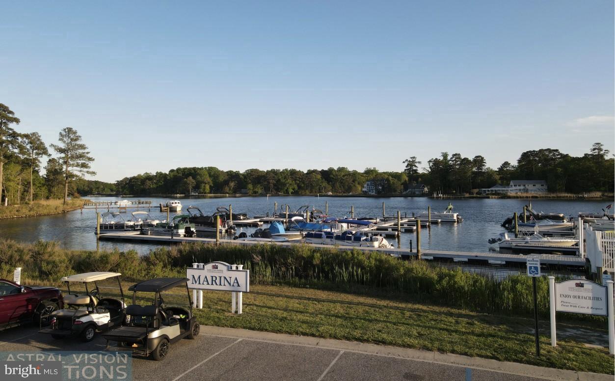 ANGOLA BEACH - Residential