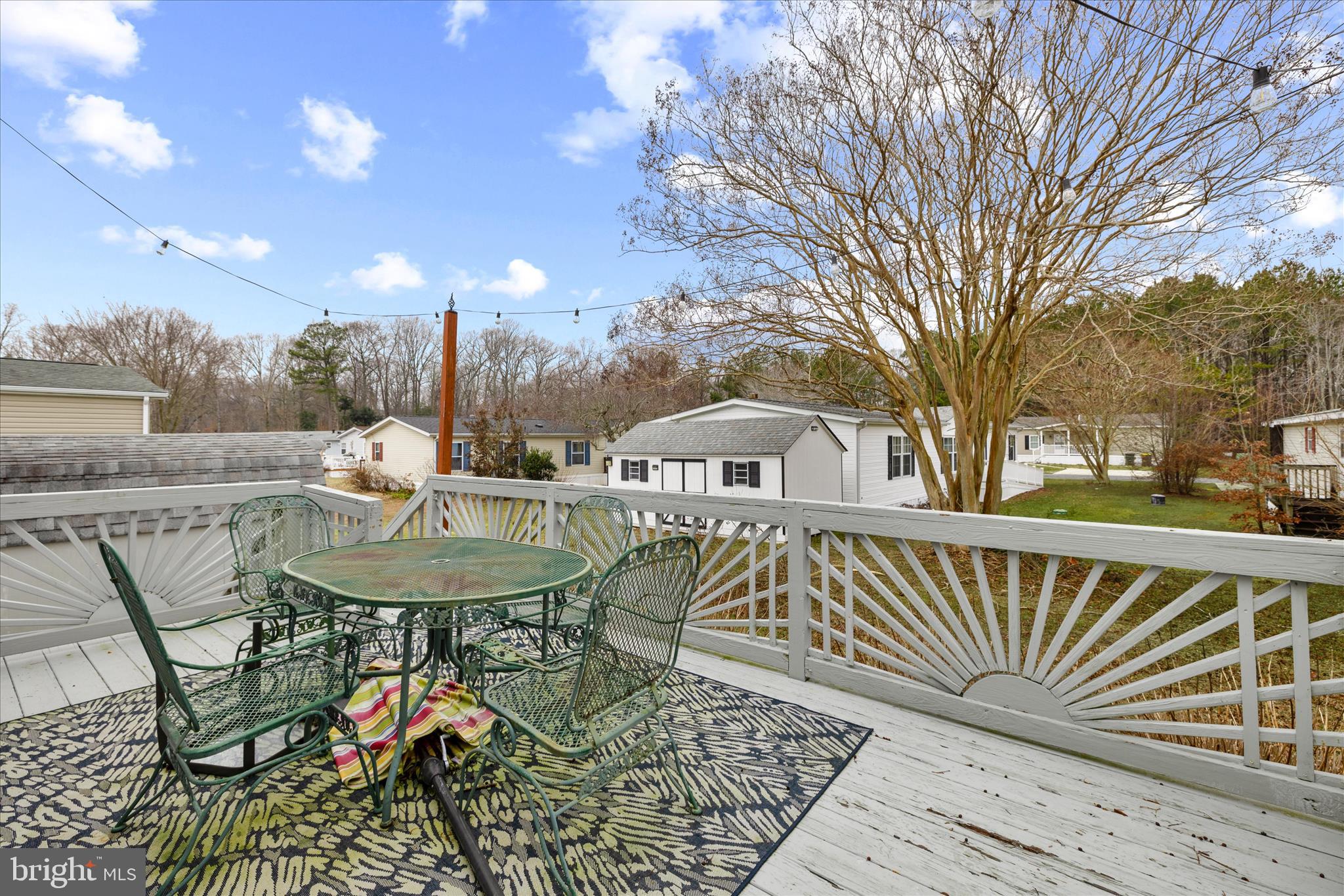 ANGOLA BEACH - Residential