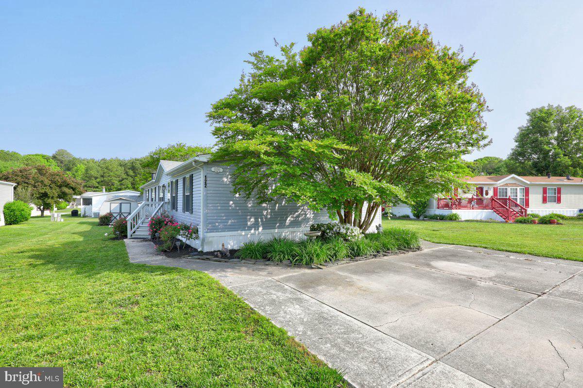 ANGOLA BEACH - Residential