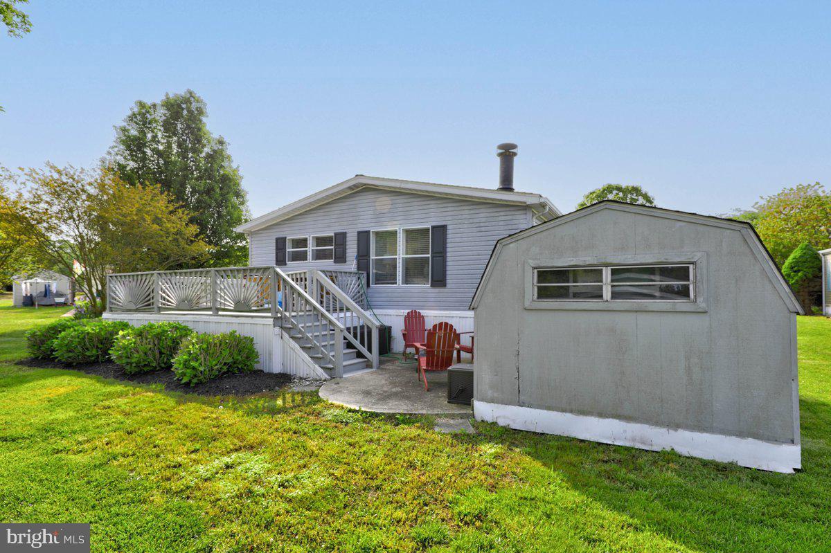 ANGOLA BEACH - Residential