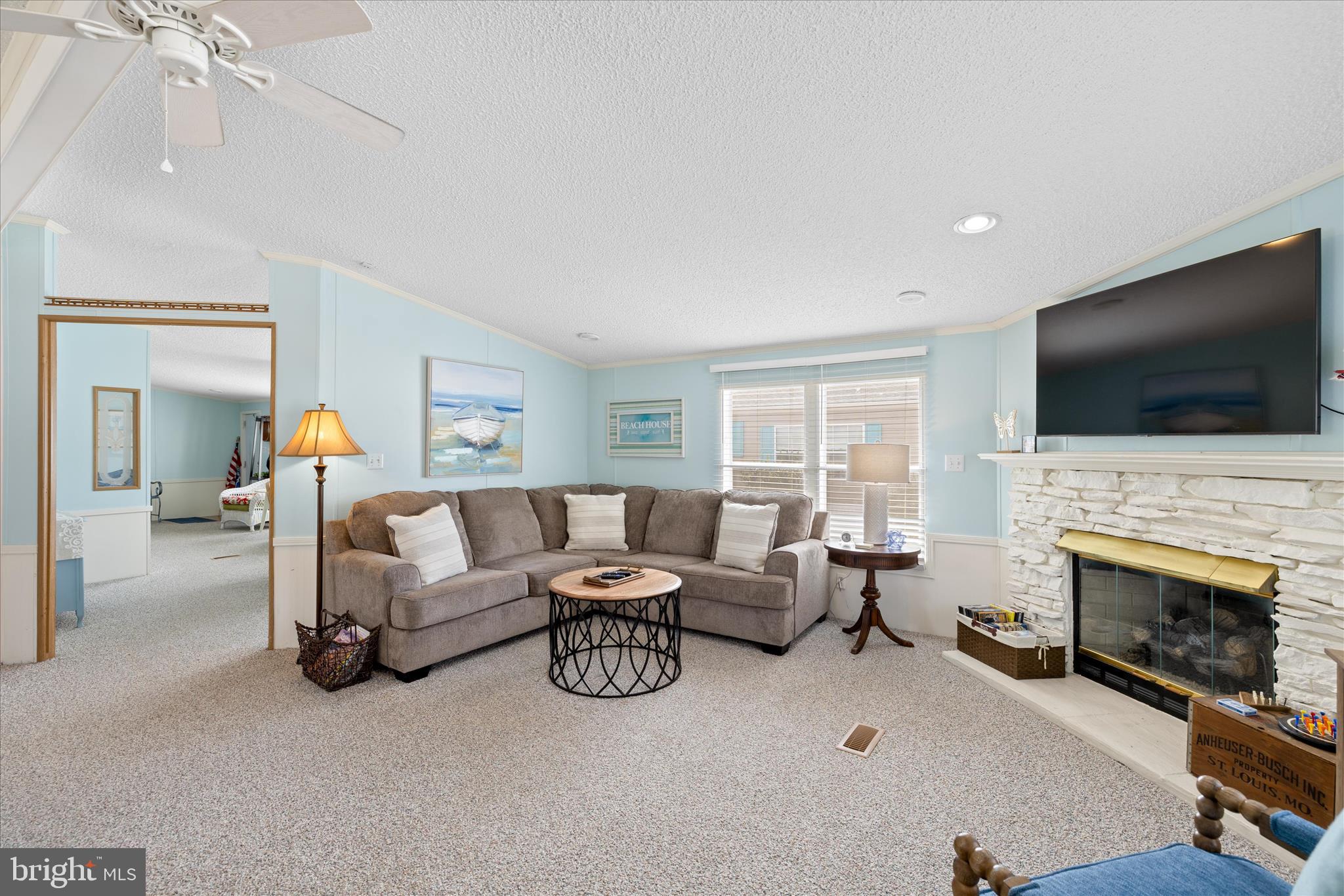 ANGOLA BEACH - Residential