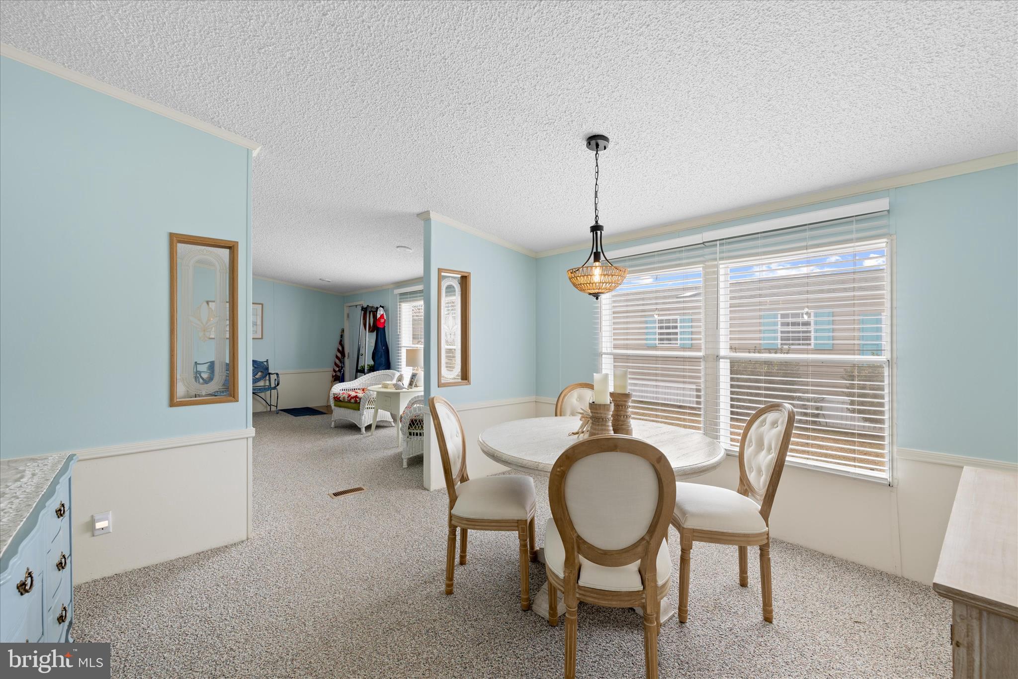 ANGOLA BEACH - Residential