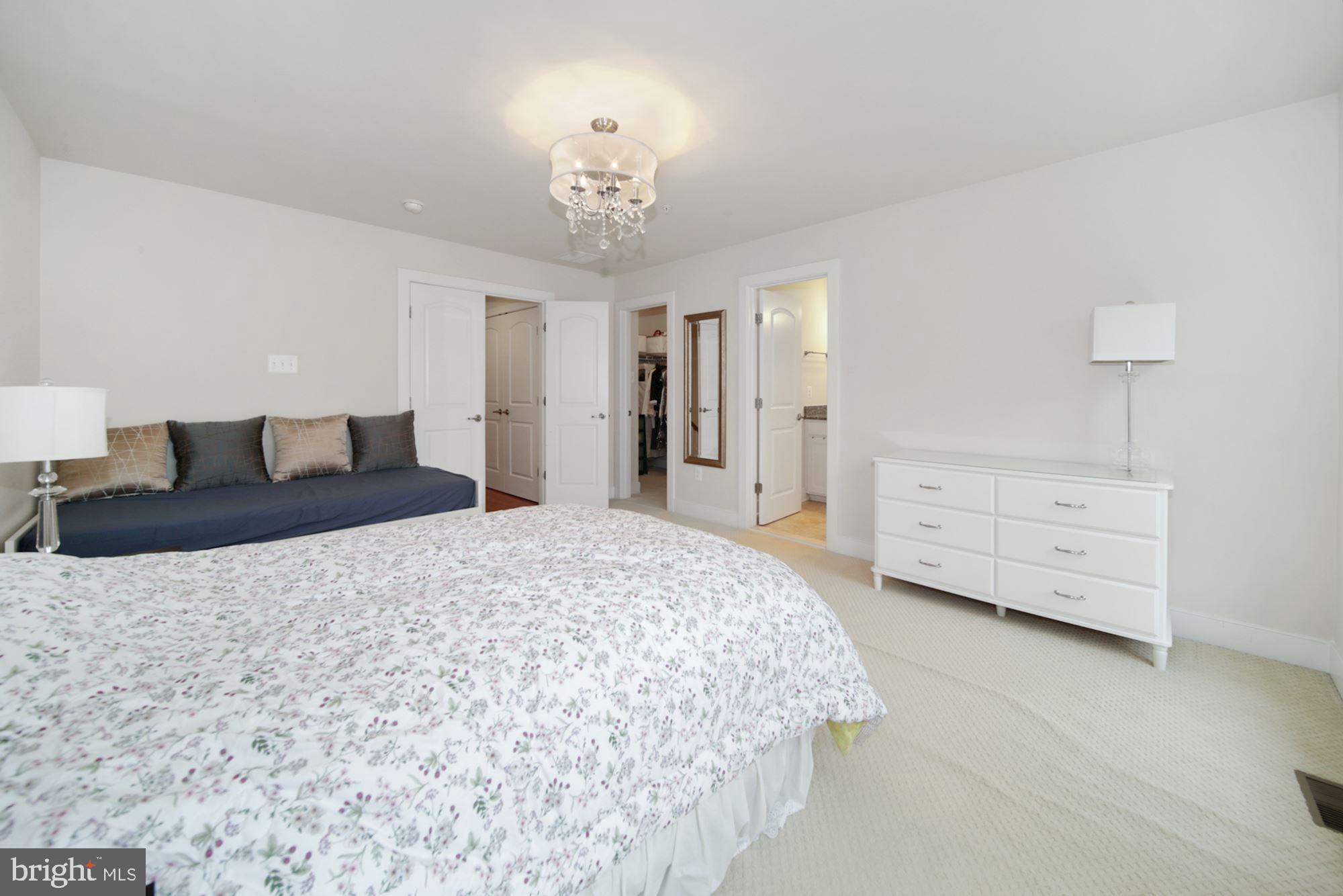 CROWN FARM - Residential Lease