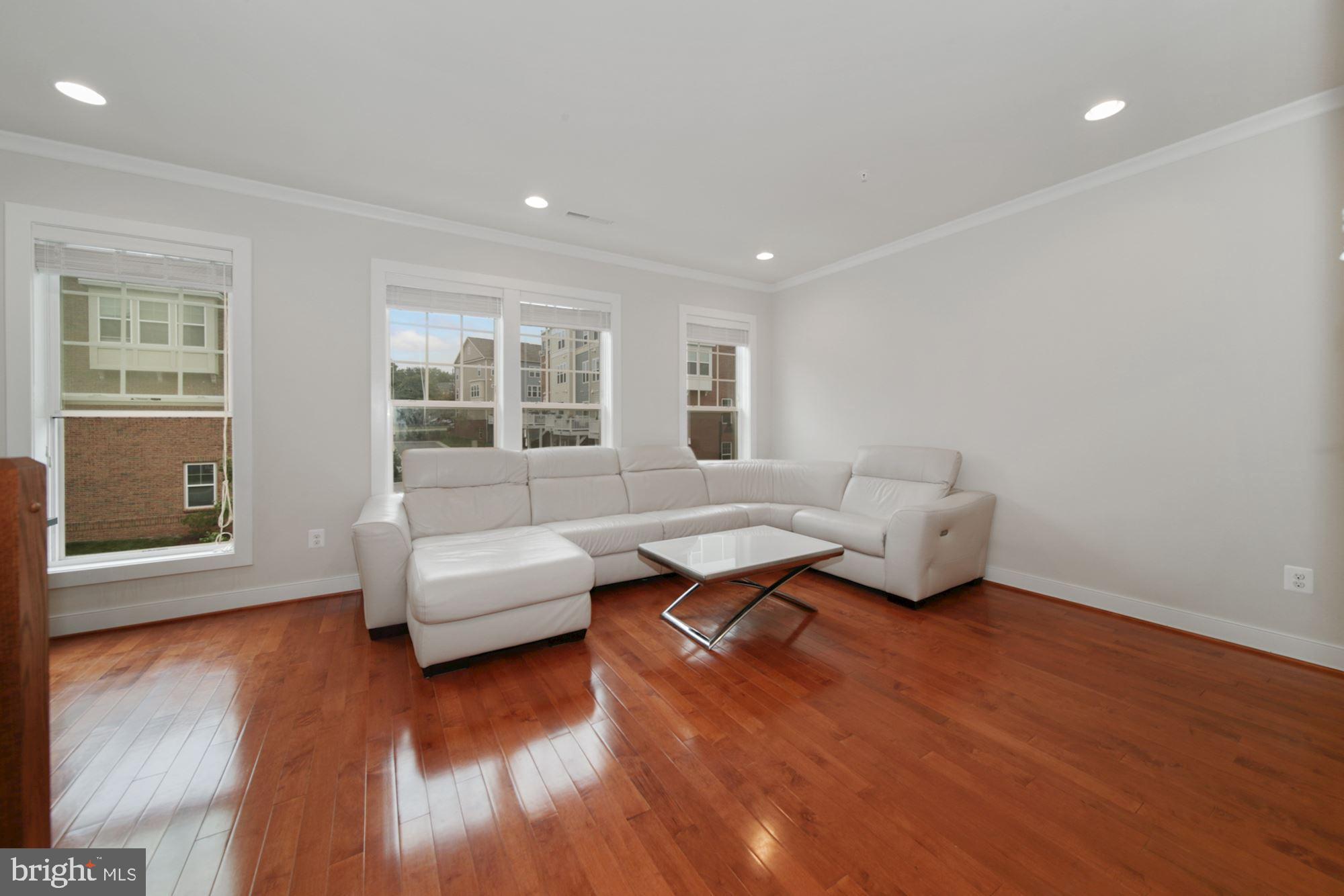 CROWN FARM - Residential Lease