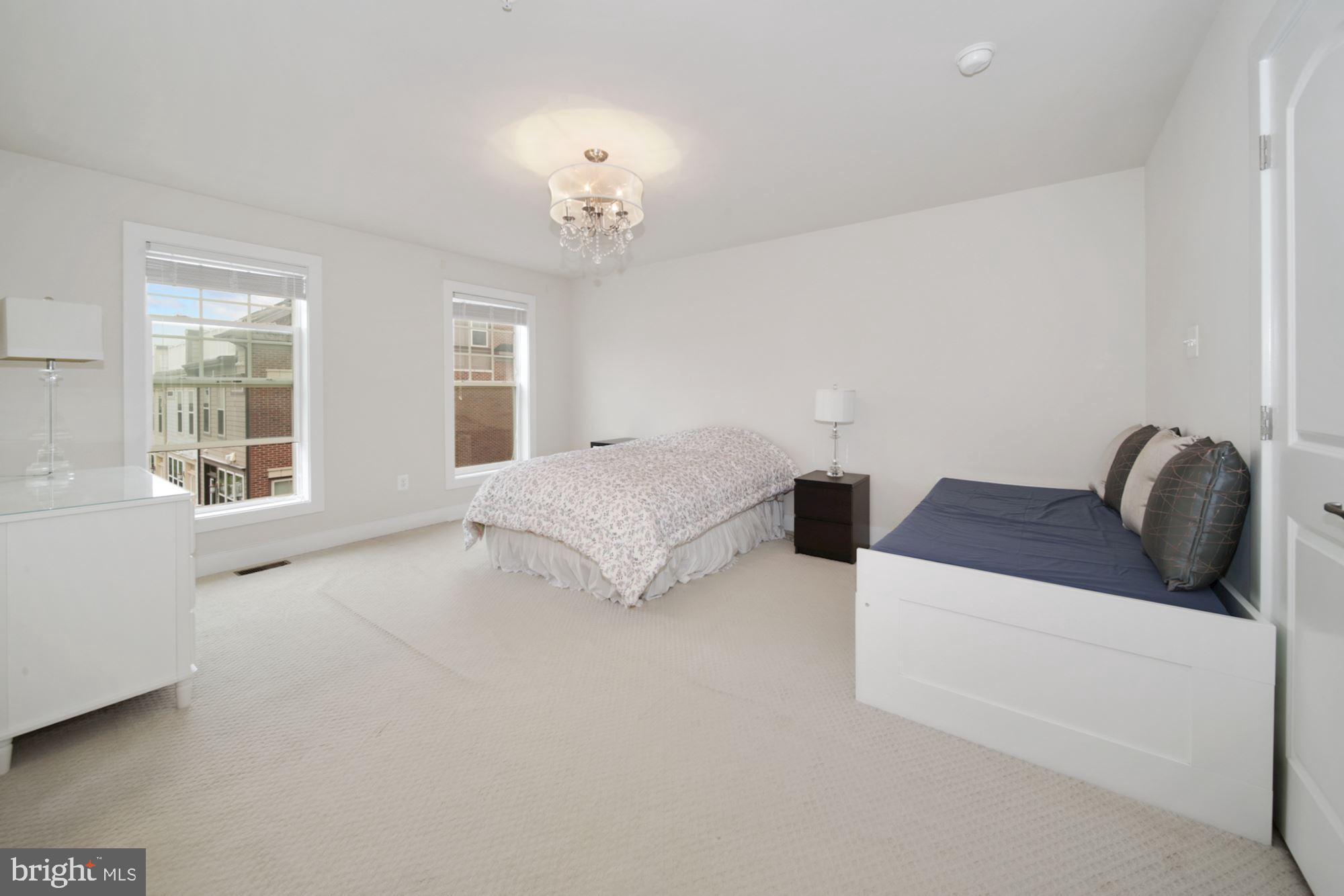 CROWN FARM - Residential Lease