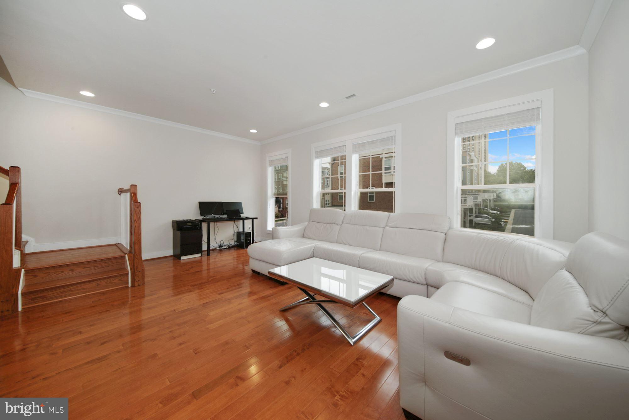 CROWN FARM - Residential Lease