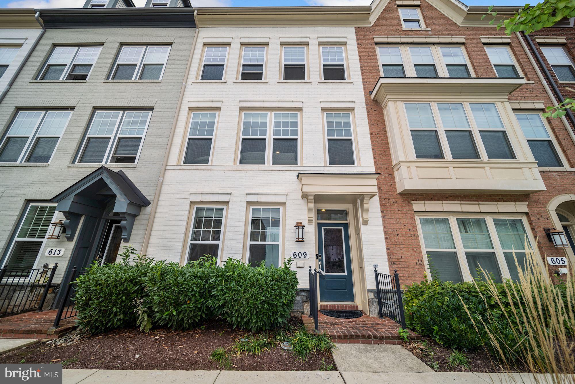 CROWN FARM - Residential Lease