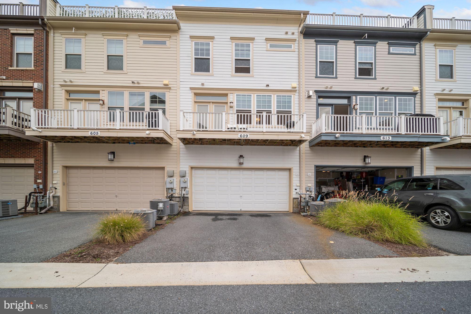 CROWN FARM - Residential Lease