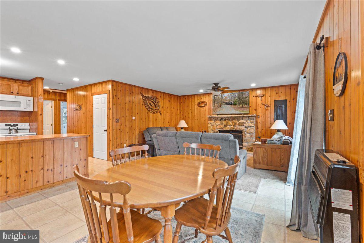 TOWAMENSING TRAILS - Residential