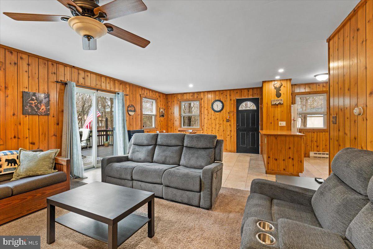 TOWAMENSING TRAILS - Residential