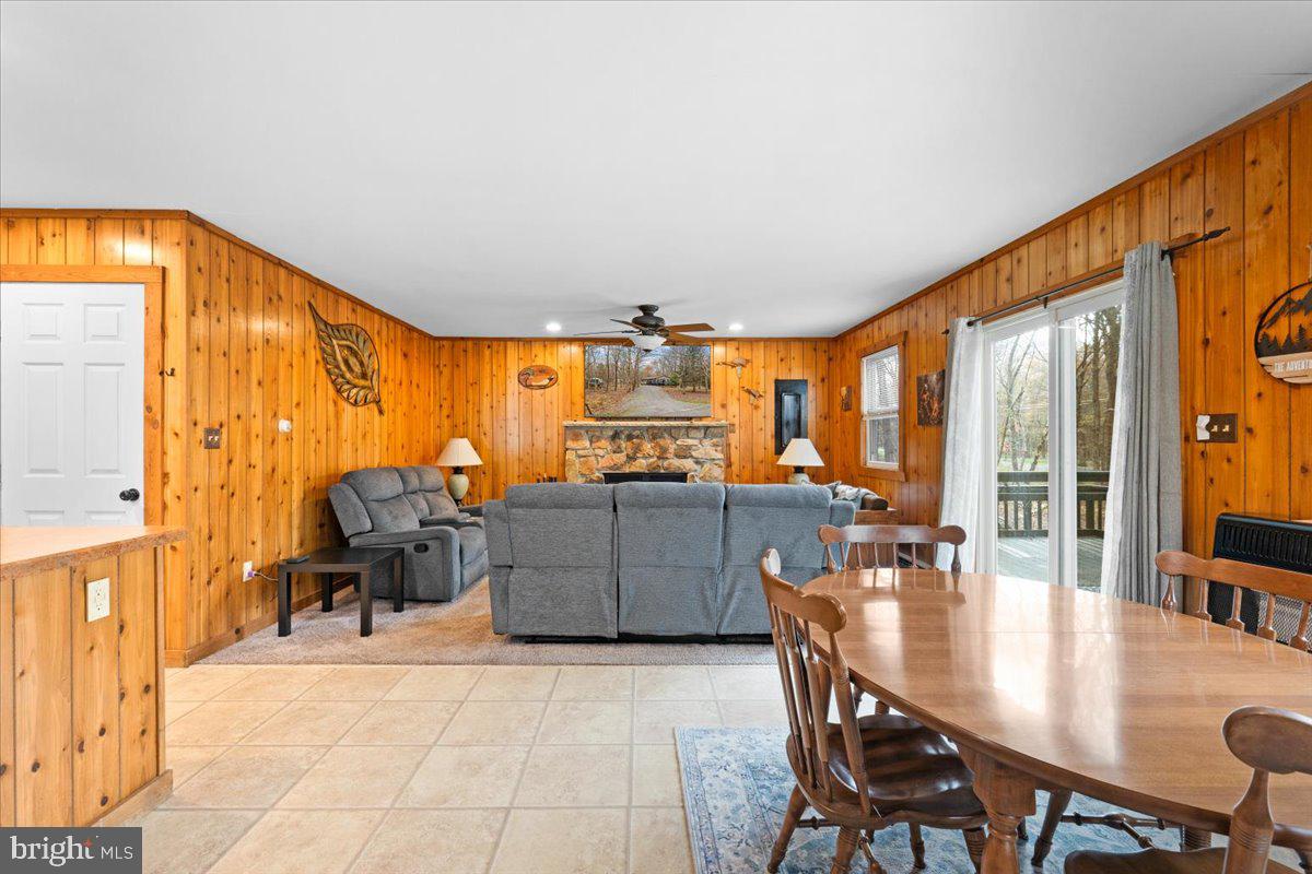 TOWAMENSING TRAILS - Residential