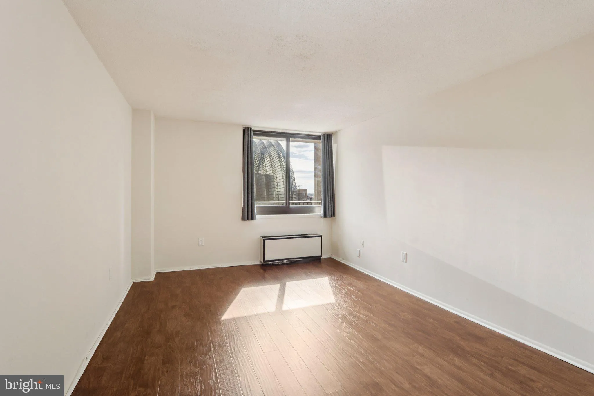 Philadelphia, Pennsylvania 19102, United States, 1 Bedroom Bedrooms, ,1 BathroomBathrooms,Residential,Active,229823