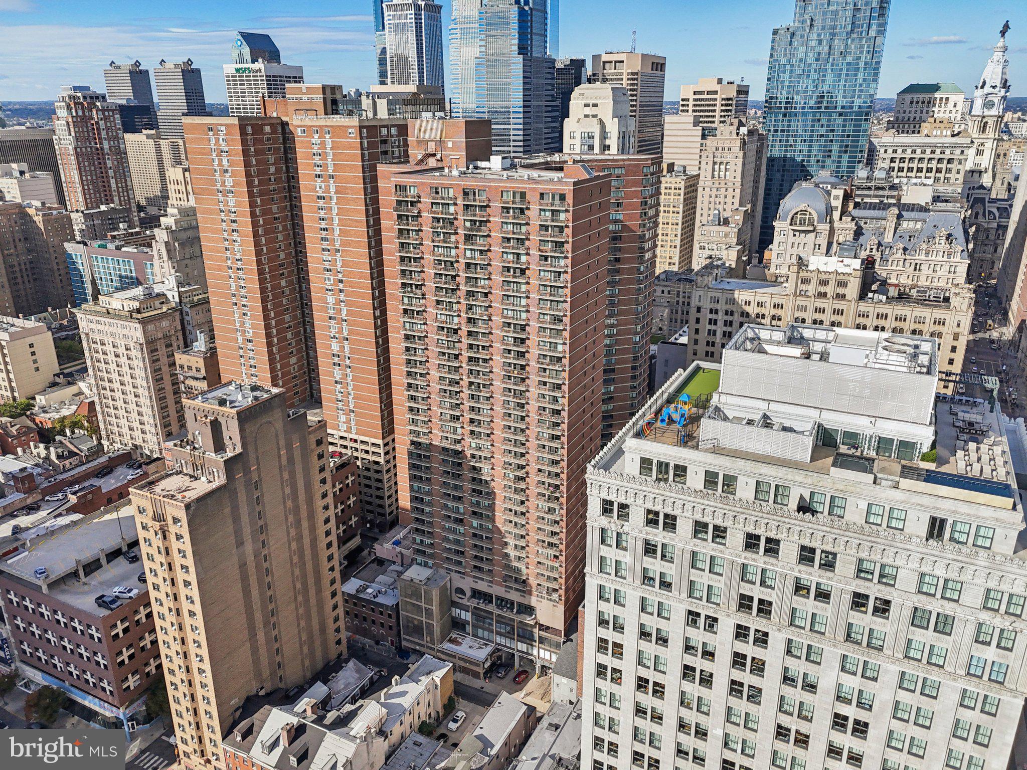 AVENUE OF THE ARTS - Residential