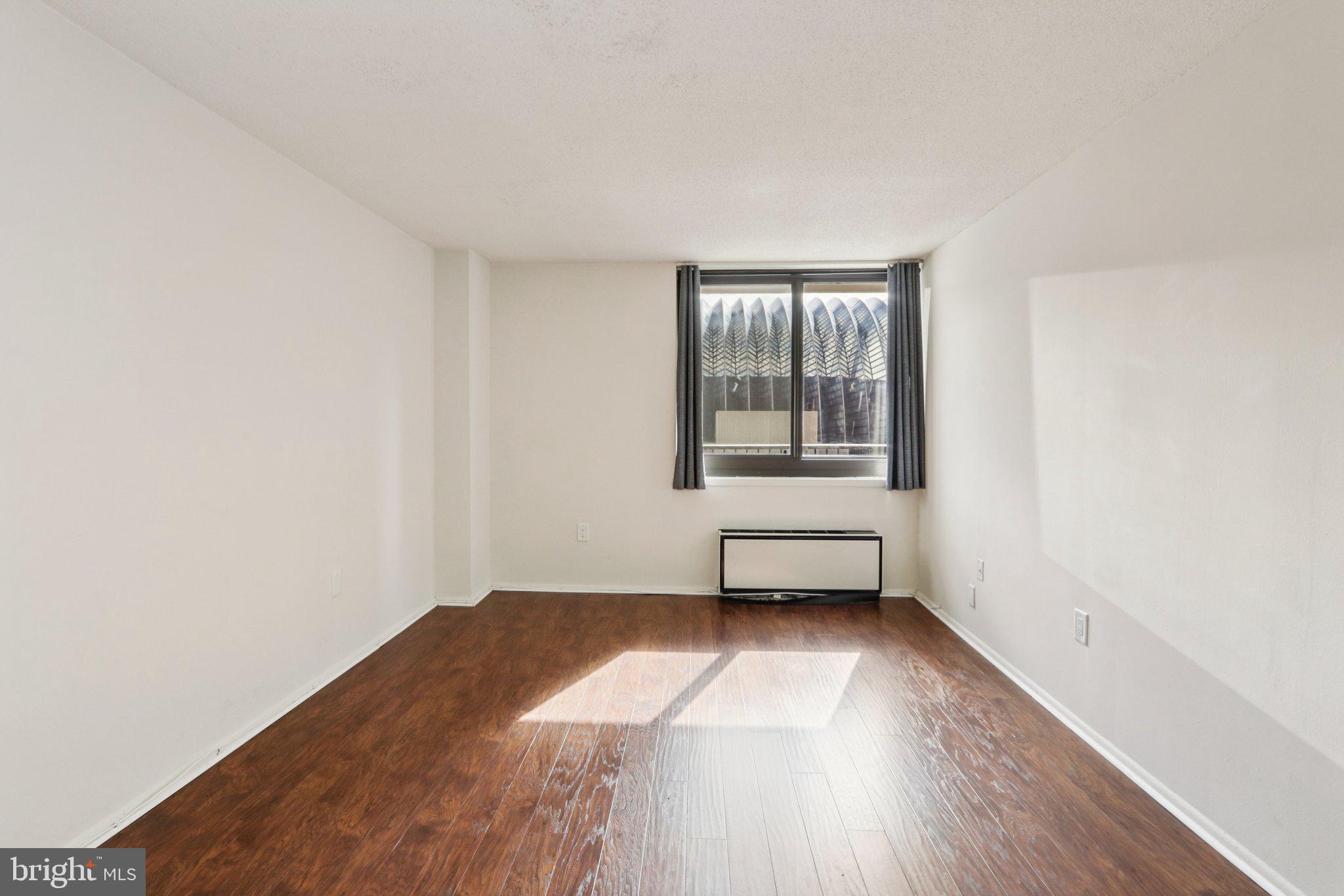 AVENUE OF THE ARTS - Residential