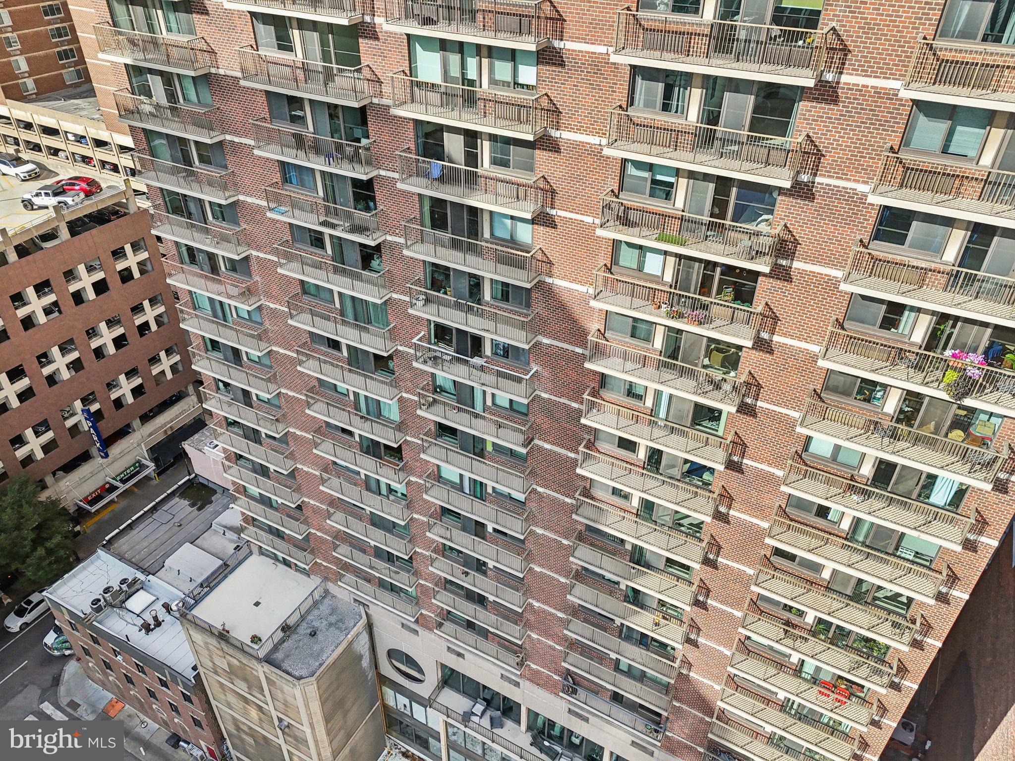 AVENUE OF THE ARTS - Residential