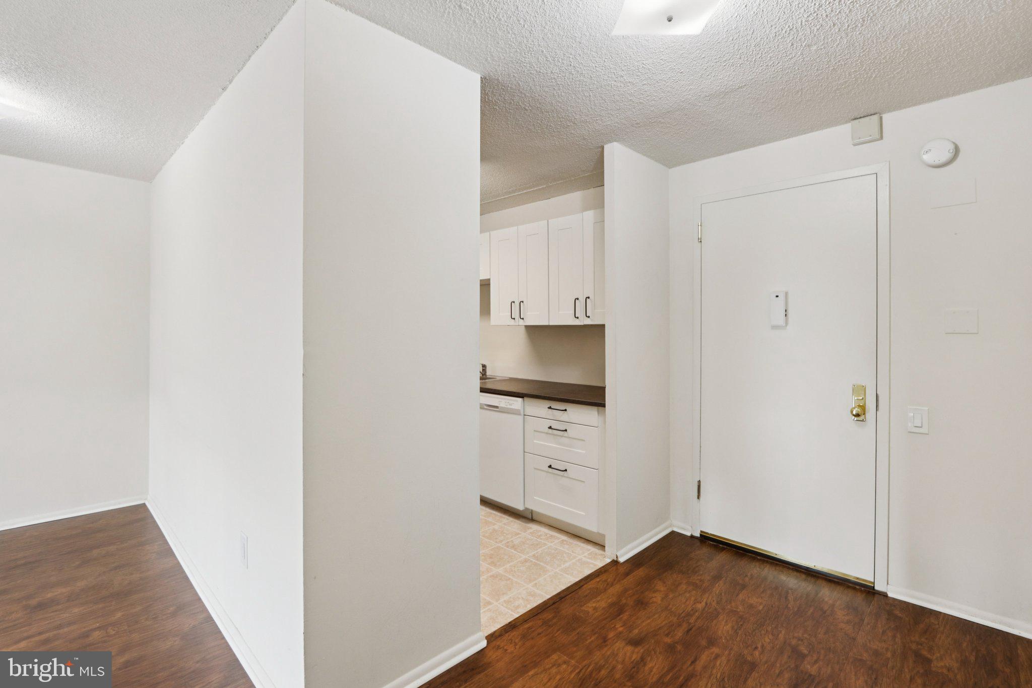 AVENUE OF THE ARTS - Residential