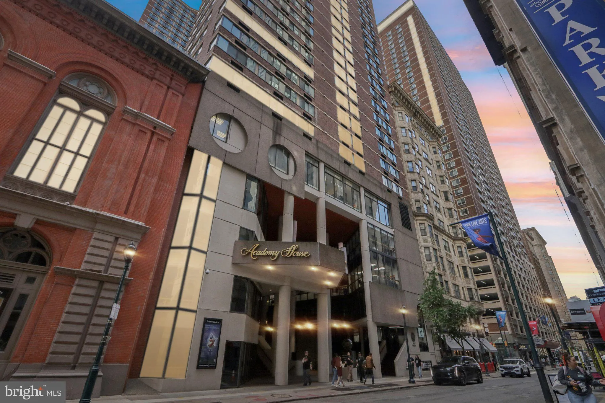 Philadelphia, Pennsylvania 19102, United States, 1 Bedroom Bedrooms, ,1 BathroomBathrooms,Residential,Active,229823