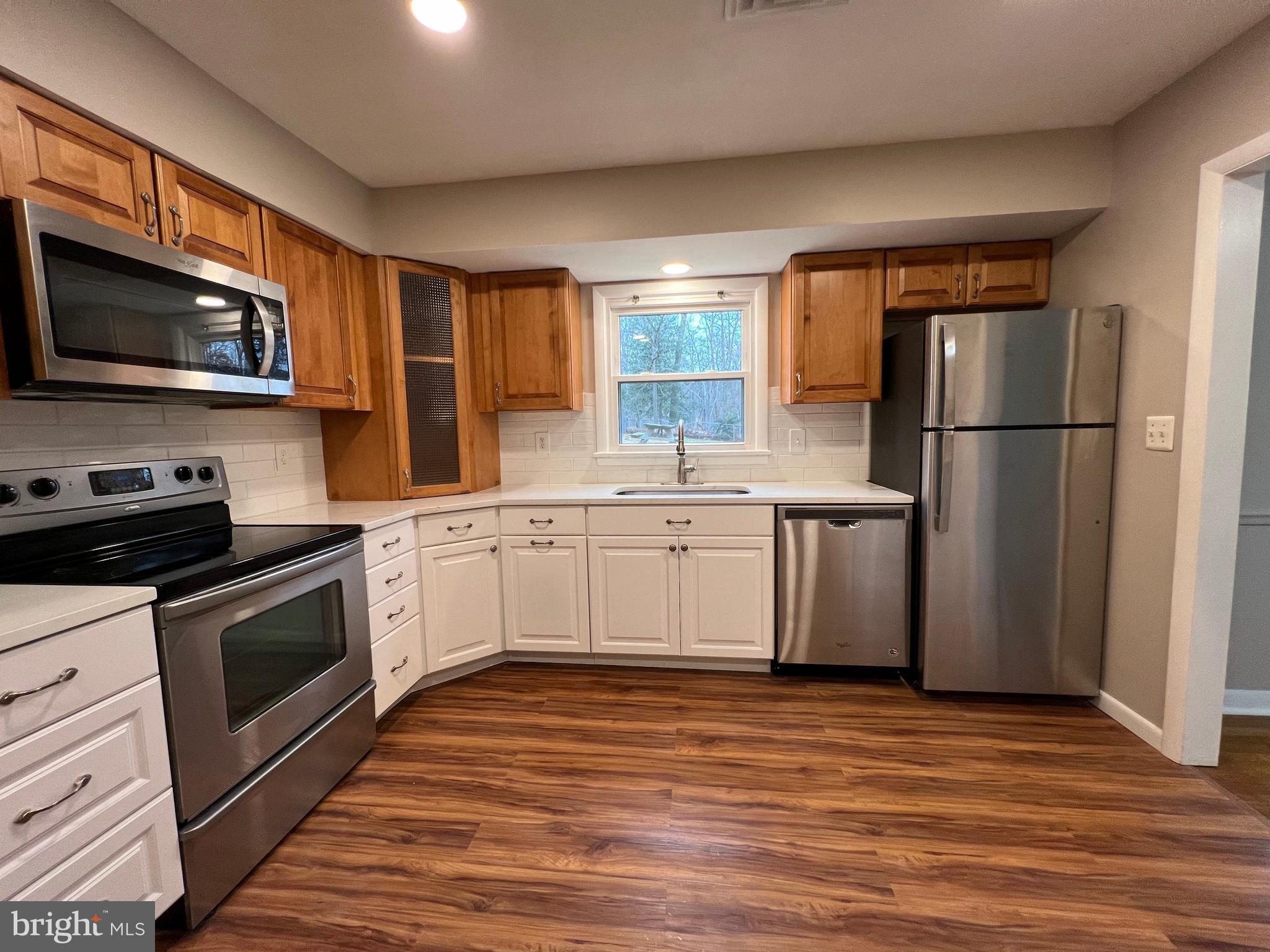 COLLEGE PARK - Residential Lease