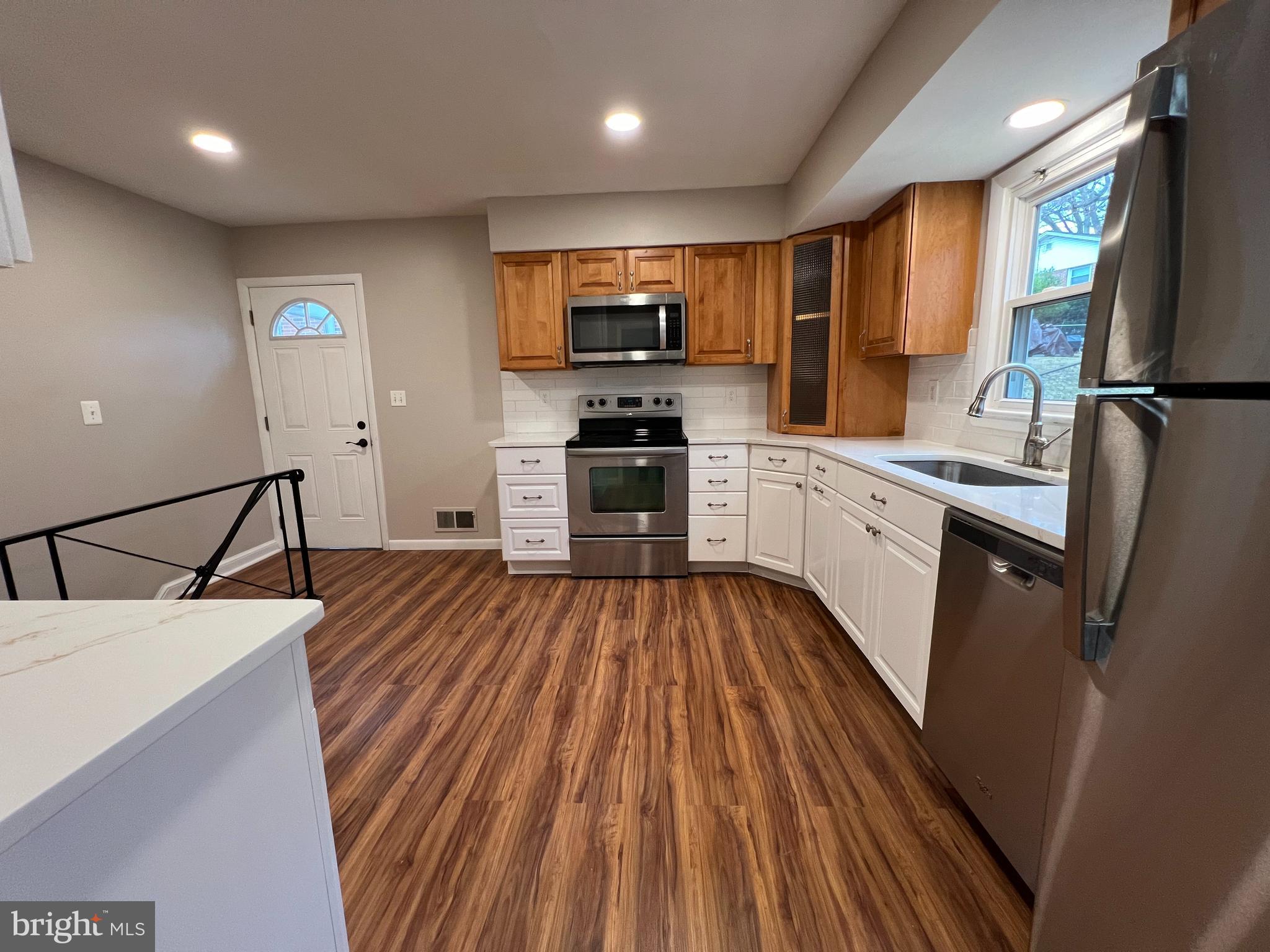 COLLEGE PARK - Residential Lease