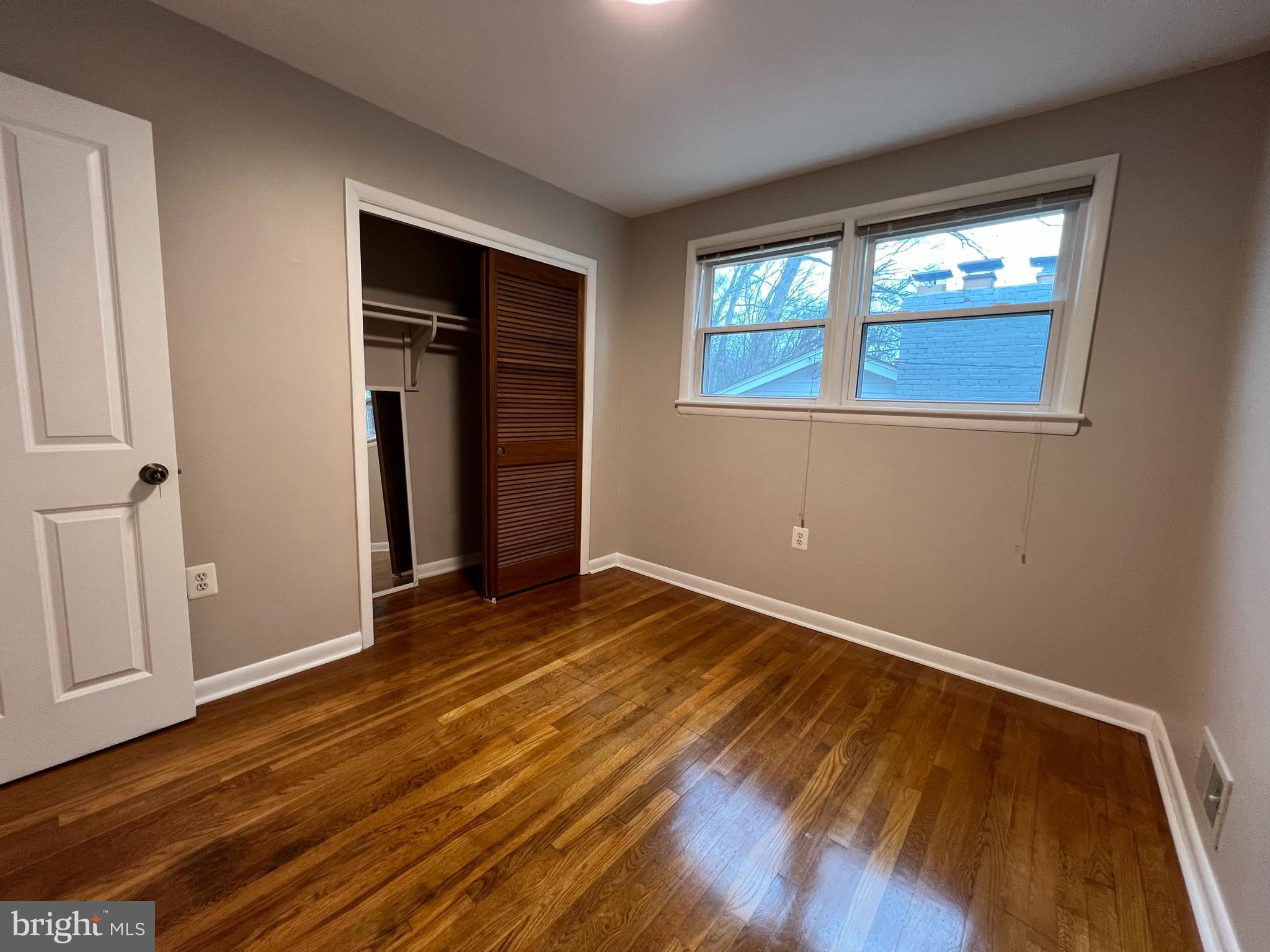 COLLEGE PARK - Residential Lease