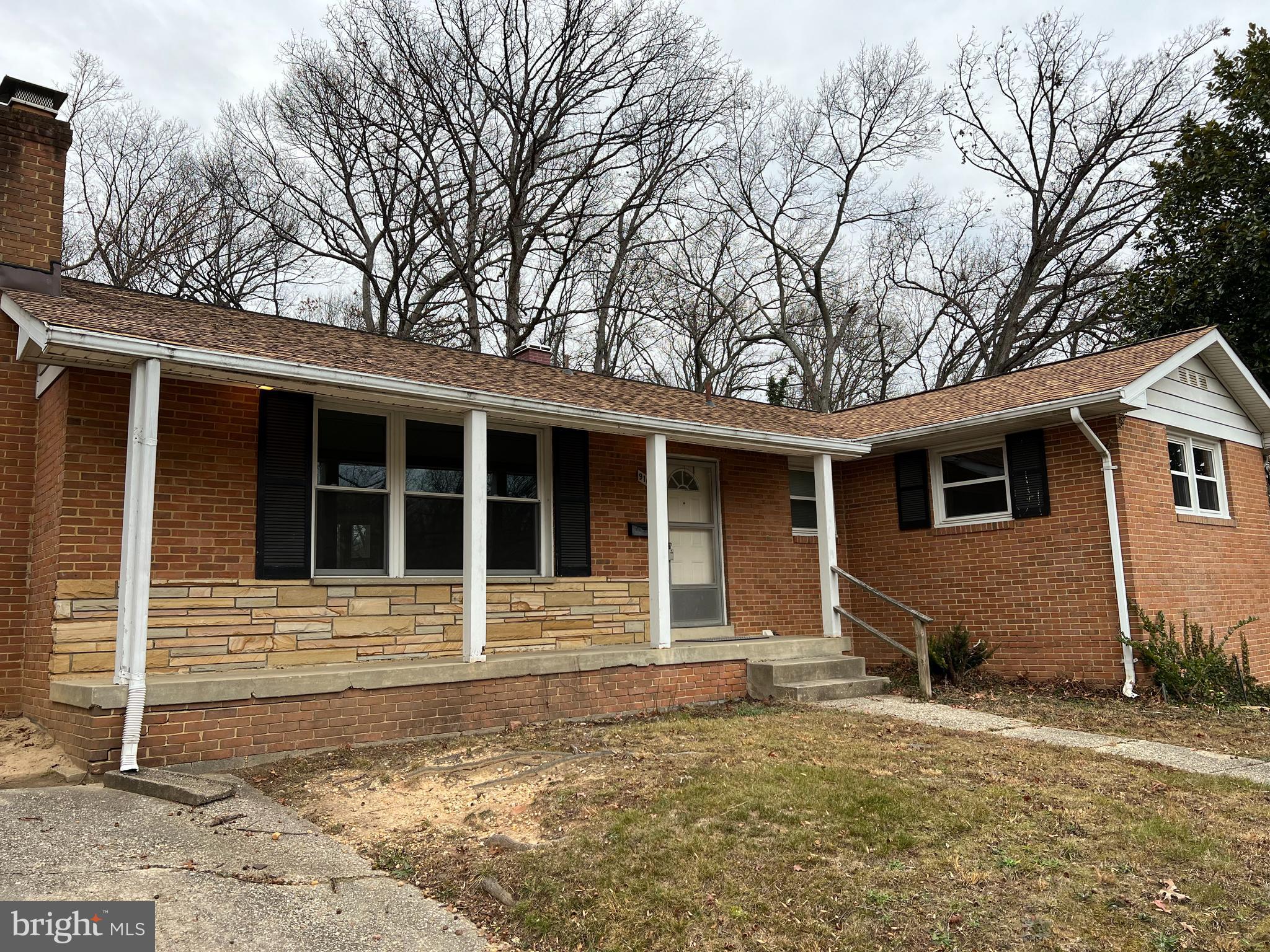 COLLEGE PARK - Residential Lease