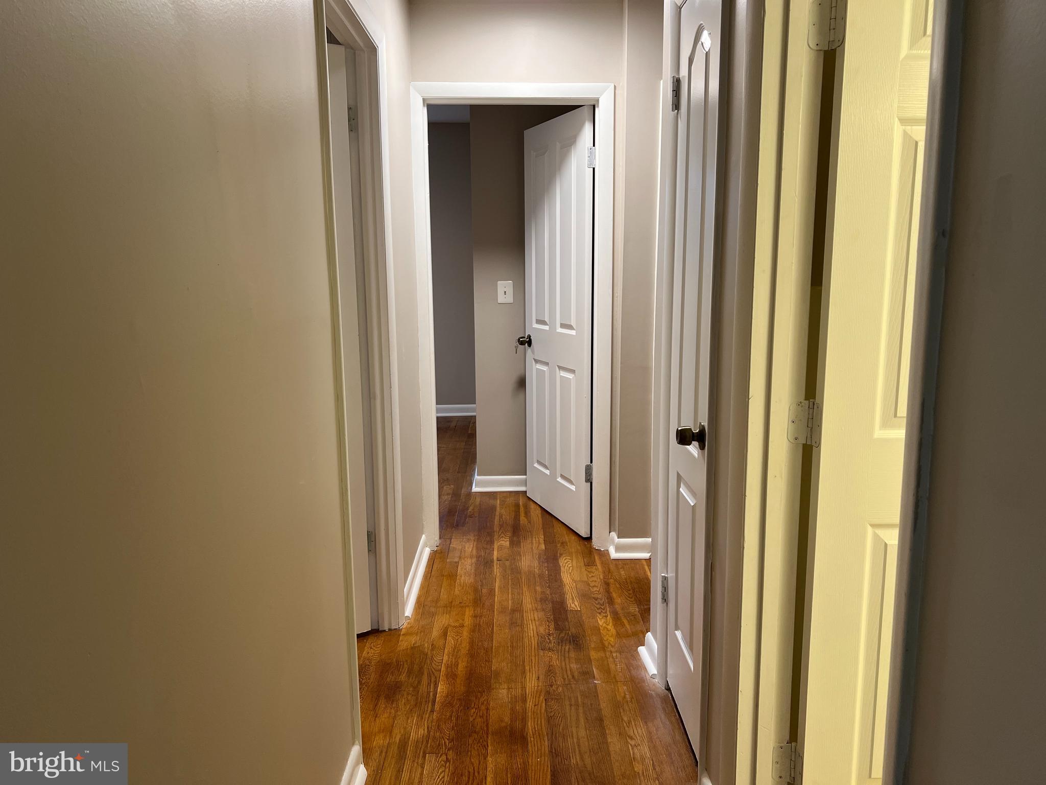 COLLEGE PARK - Residential Lease