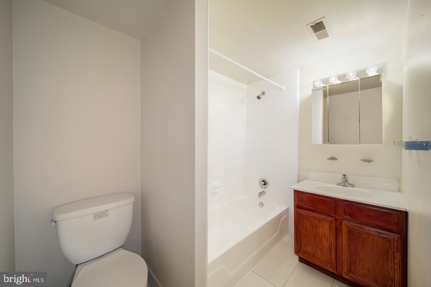 RITTENHOUSE SQUARE - Residential Lease
