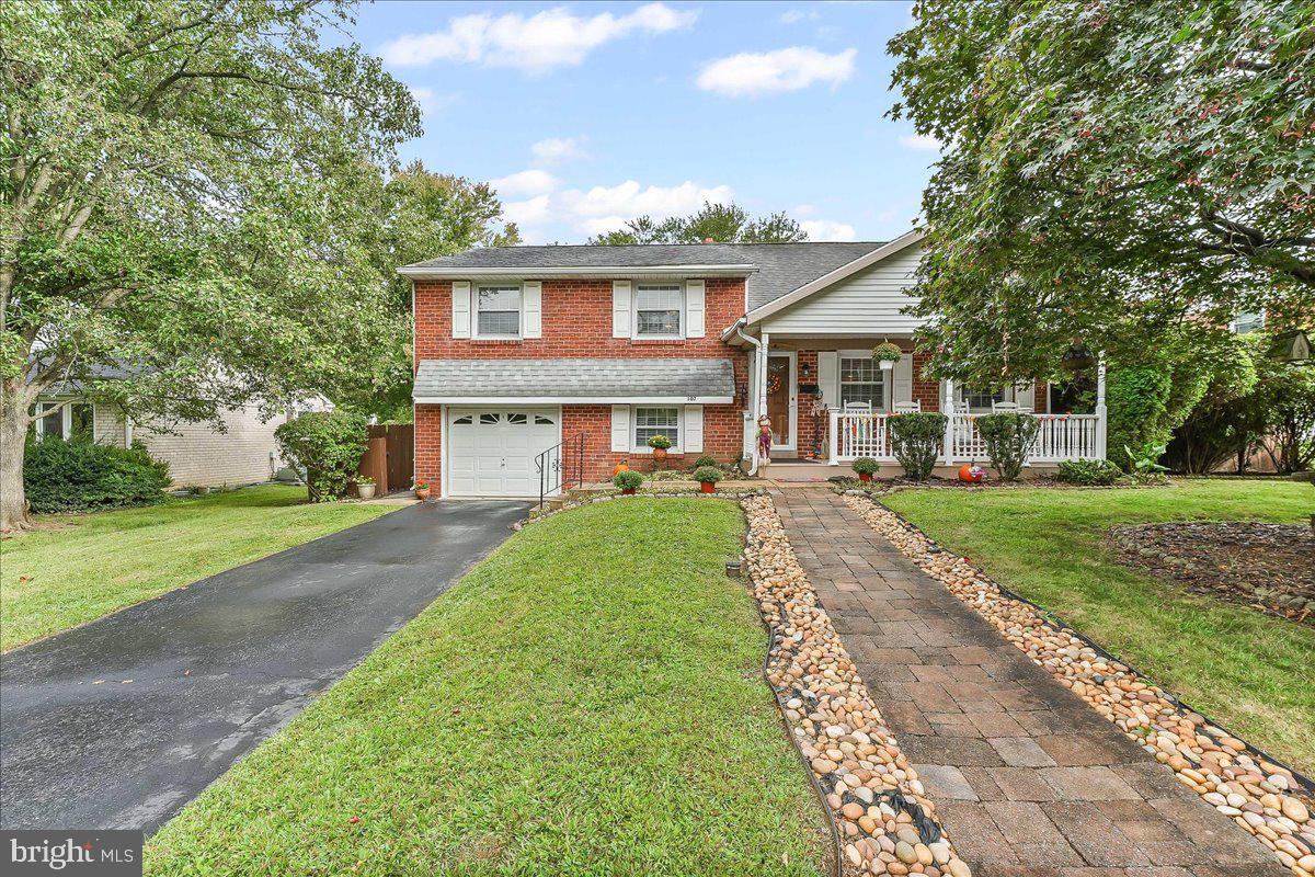Welcome to 107 Cambridge Road, a spacious 4-bedroom, 2.5-bath split-level home located in the heart of Brookhaven, PA. Thoughtfully designed with comfort and versatility in mind, this property features a finished basement, fenced-in backyard, and inviting outdoor spaces for both relaxation and entertaining.
Step inside to find a bright and functional floor plan with multiple living areas, perfect for both everyday living and hosting guests. The main level offers a comfortable living room, dining area, and a kitchen ready for your personal touch. The cabinets are custom, This stove replicates the charm of an 1860s design while offering today’s convenience. It features four gas burners, two electric burners, a glass cooktop, and a versatile oven with both conventional and convection functions. Upstairs, you’ll find four generously sized bedrooms and two full baths, including a primary suite with its own bathroom. The finished walk out basement provides even more living space—ideal for a family room, home office, or gym.
Enjoy the outdoors from the welcoming front porch or the private back patio, all within the security of a fenced yard—perfect for pets, play, or summer barbecues.
Additional highlights include an attached driveway, ample storage, and a convenient location close to shopping, dining, parks, and major roadways. Seller requires a 90 day settlement.
This property qualifies for a seller credit up to $4,300 (Sales Price $430,000) towards buyer’s closing costs or interest rate buy downs. Buyer is not obligated to use Bill Rookstool of CrossCountry Mortgage to have offer accepted however must use Bill Rookstool to qualify for the credit. - Restrictions apply. NMLS 137765, NMLS2013300, NMLS3029.