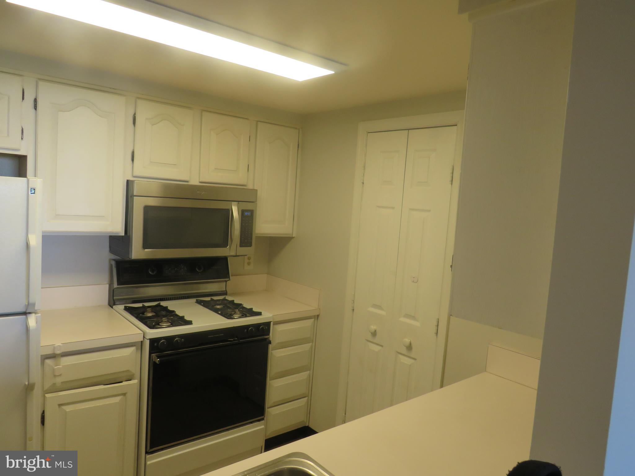 CHRISTOPHER COURT - Residential Lease