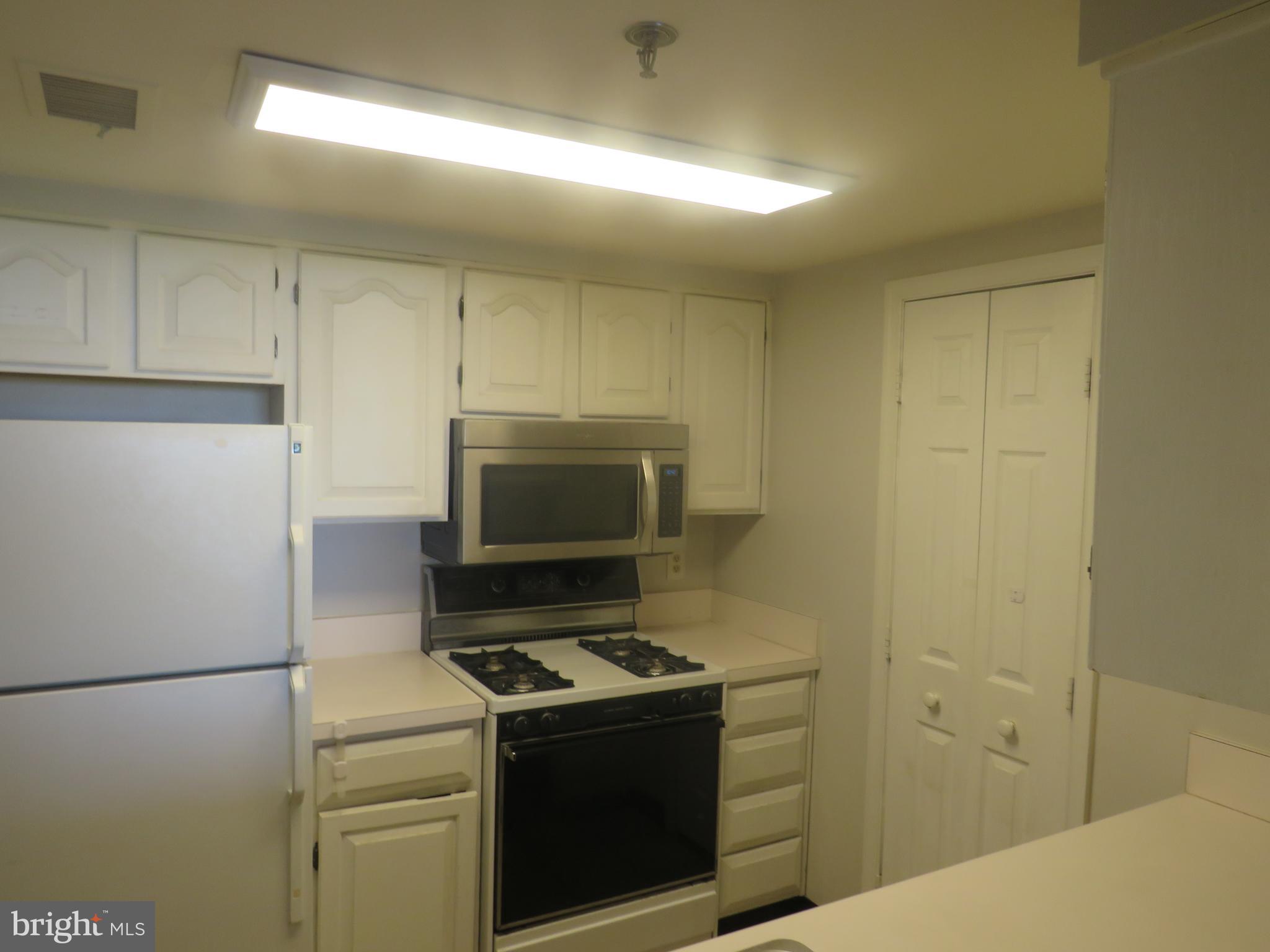 CHRISTOPHER COURT - Residential Lease