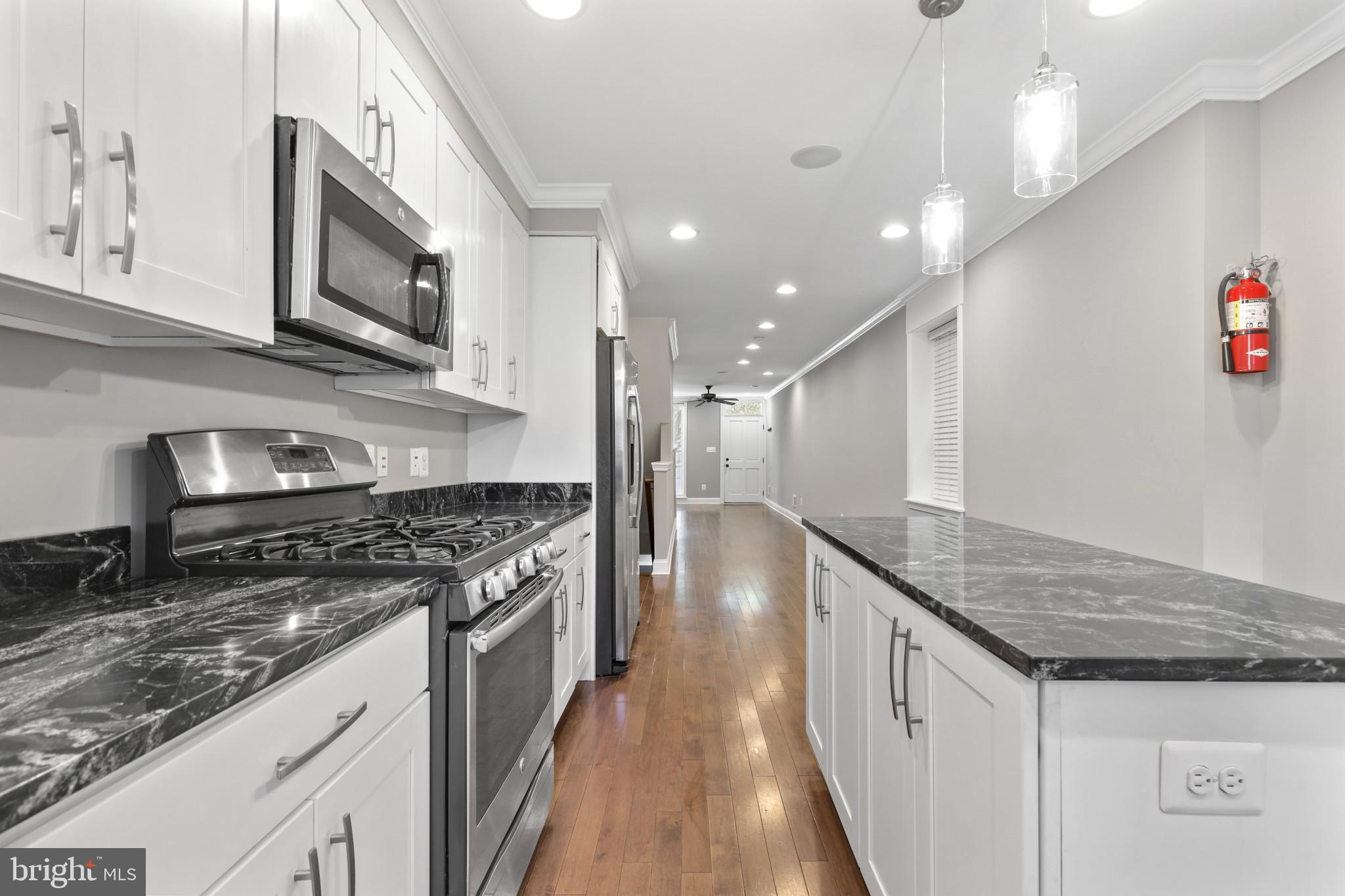 BUTCHERS HILL - Residential Lease