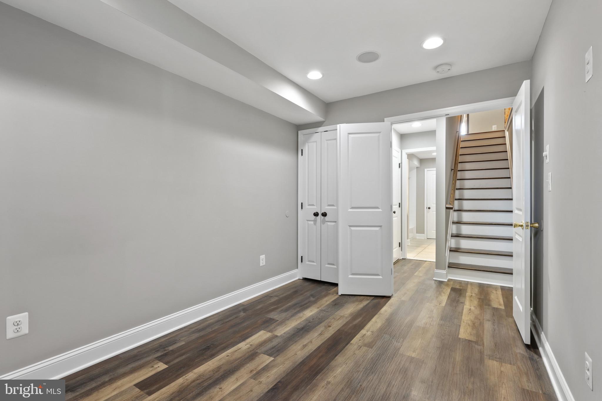 BUTCHERS HILL - Residential Lease