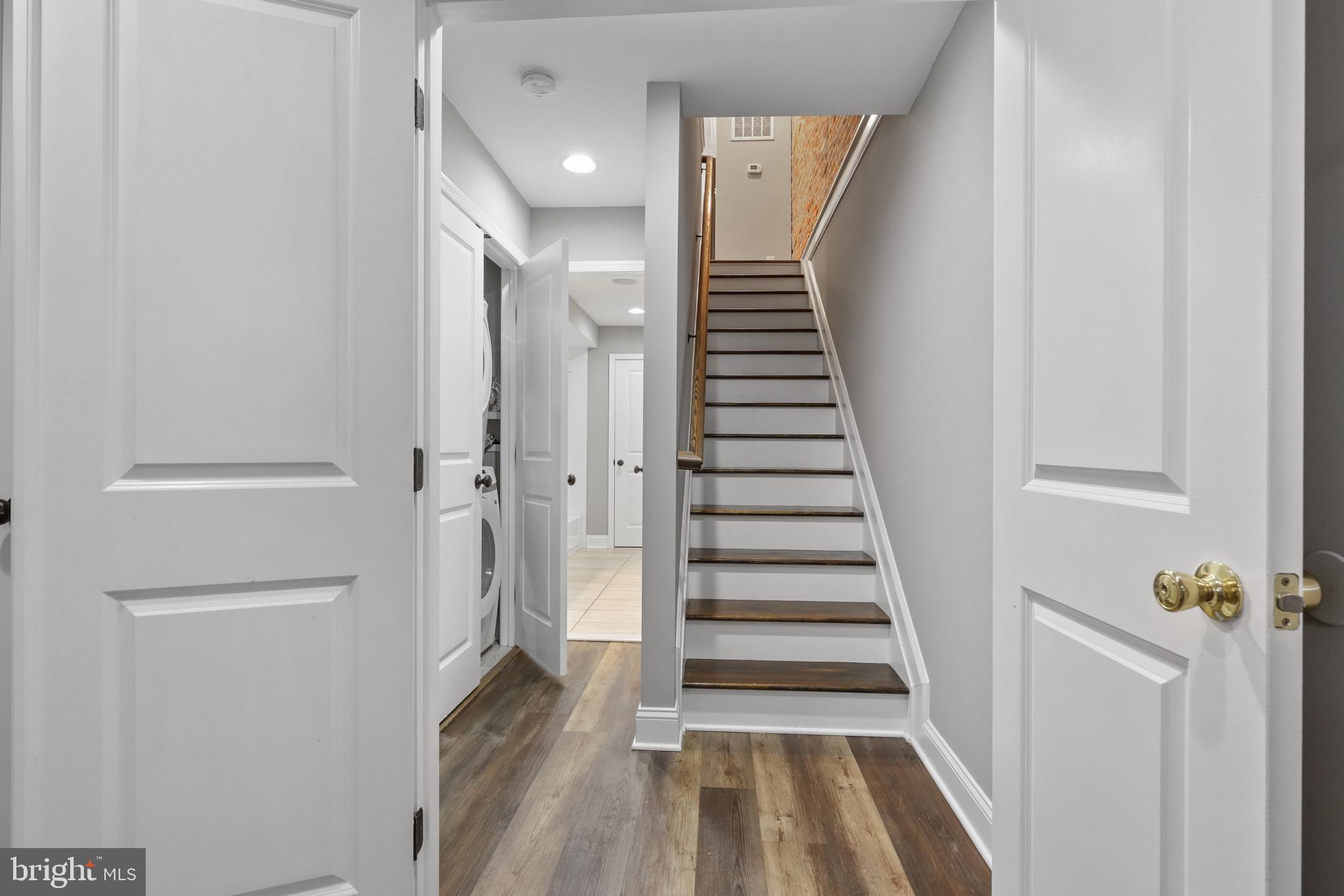 BUTCHERS HILL - Residential Lease