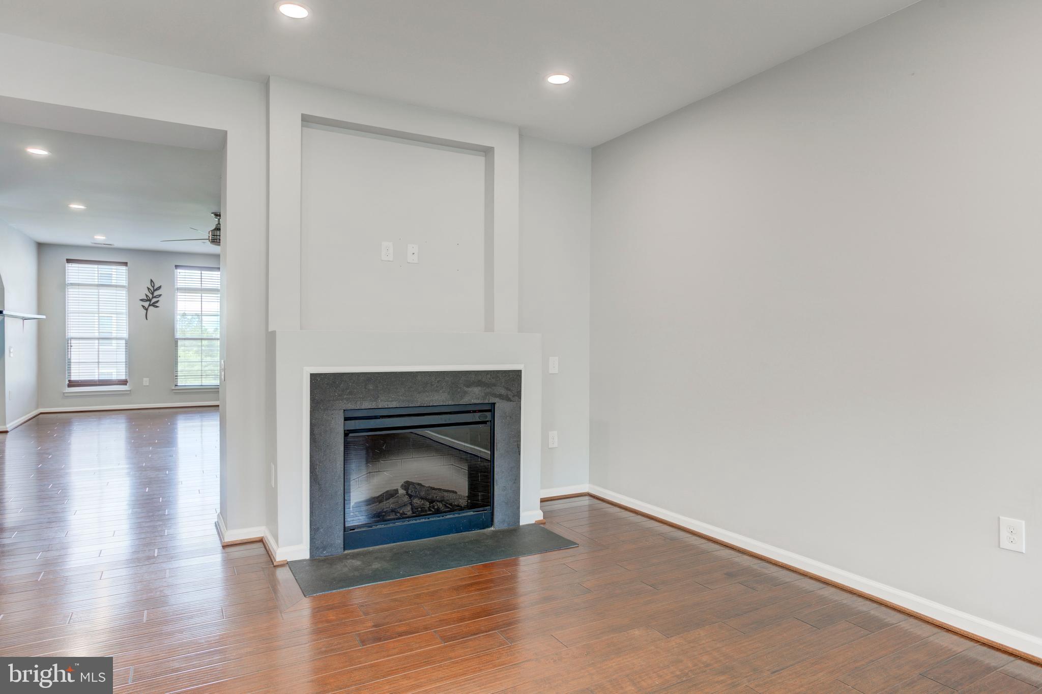 EAST GATE 3 CONDOMINIUM - Residential
