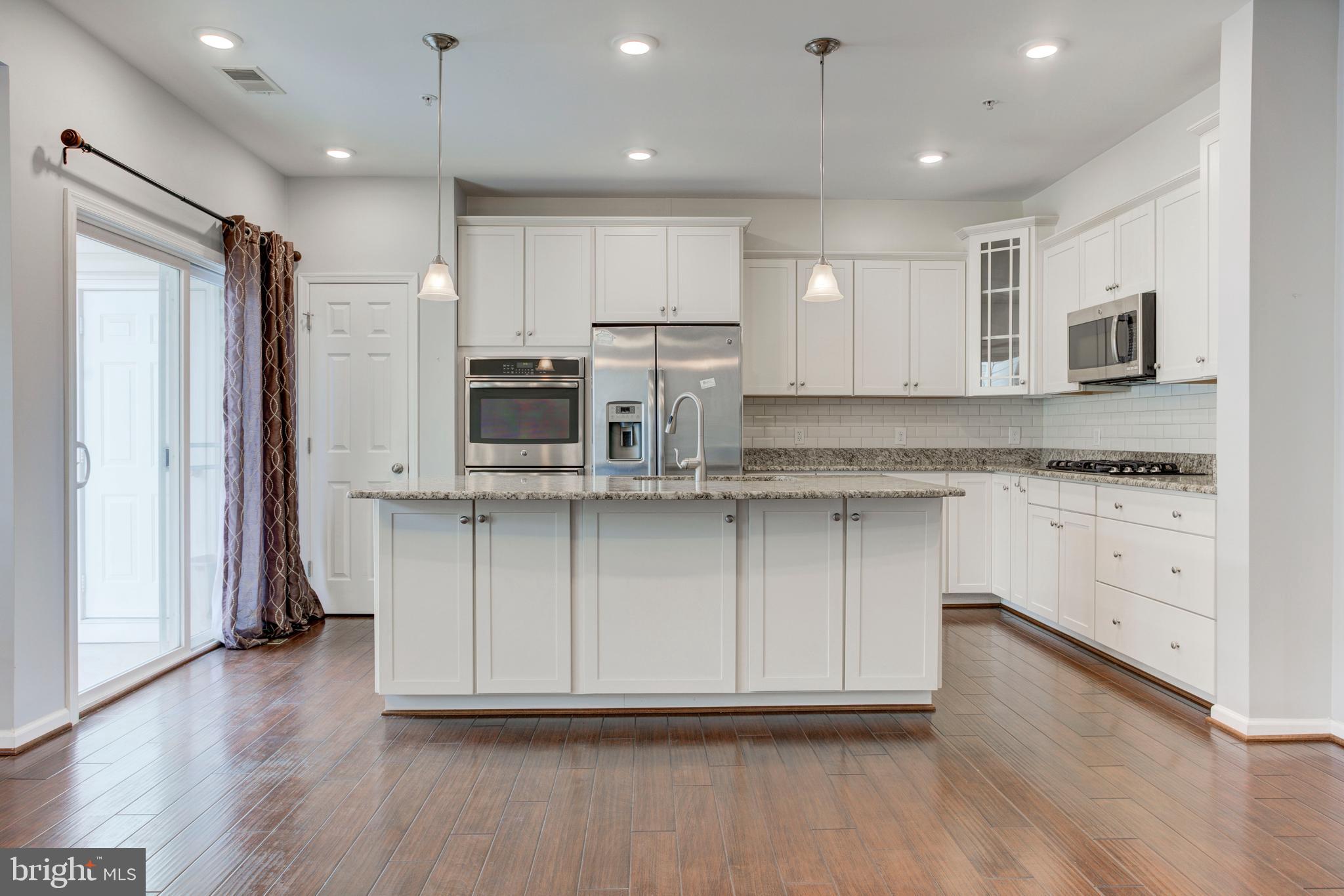 EAST GATE 3 CONDOMINIUM - Residential