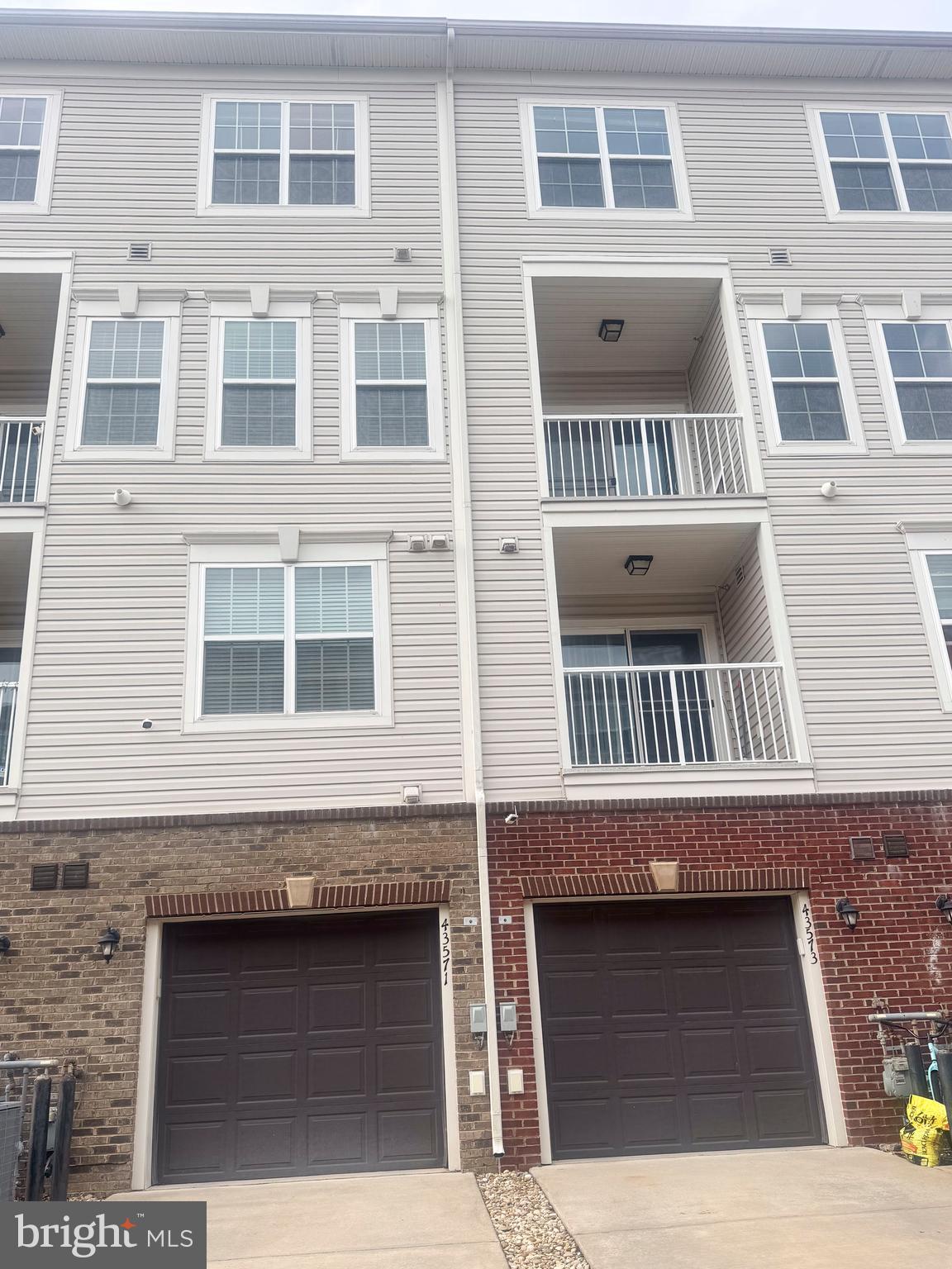 EAST GATE 3 CONDOMINIUM - Residential