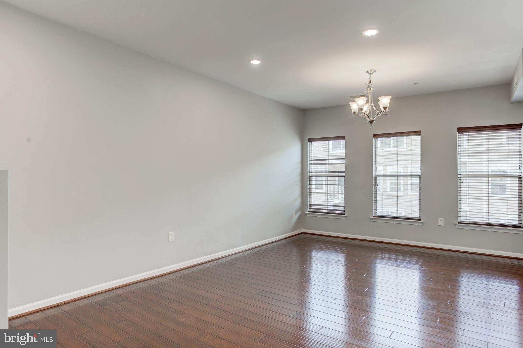 EAST GATE 3 CONDOMINIUM - Residential