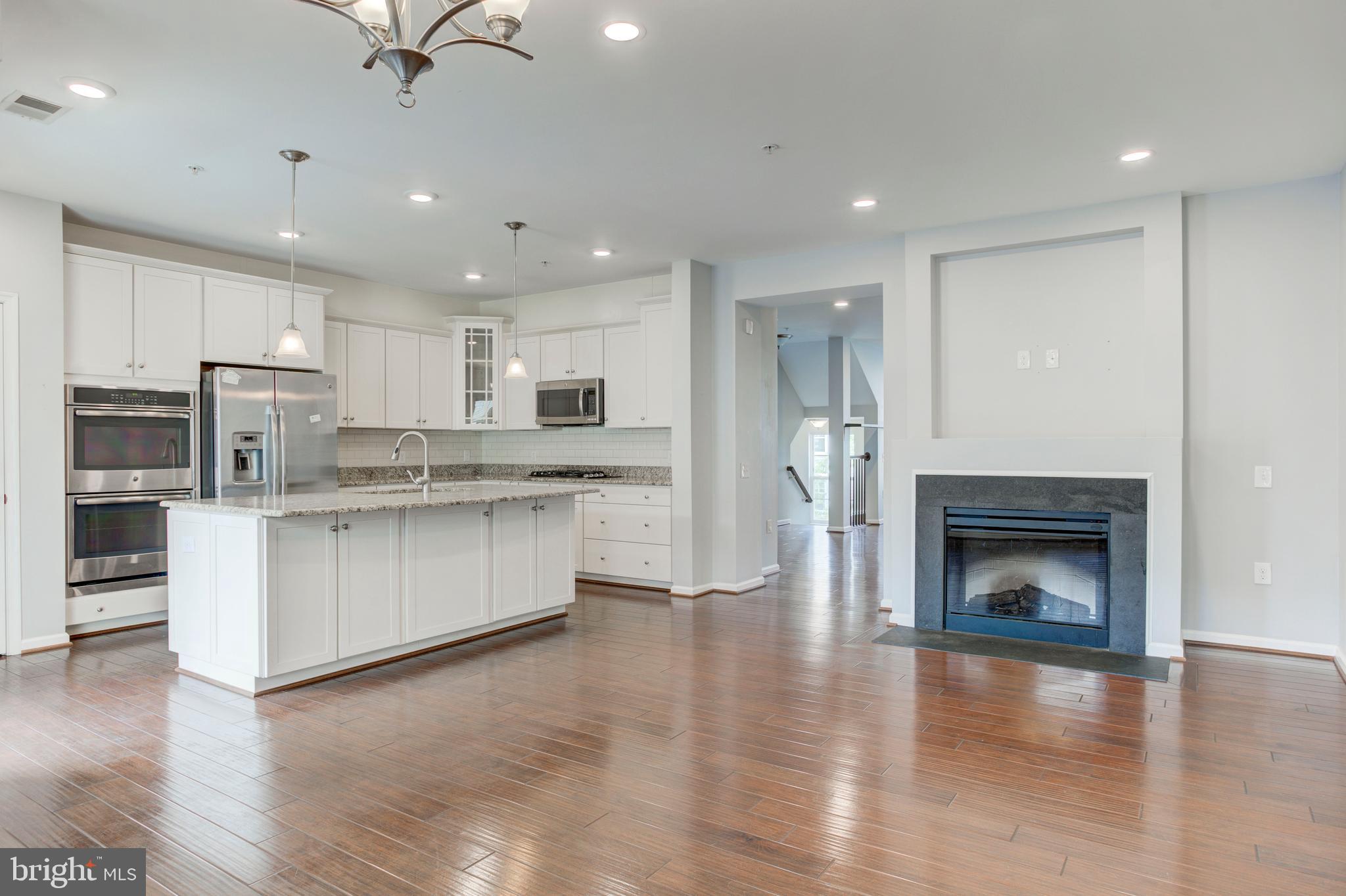 EAST GATE 3 CONDOMINIUM - Residential