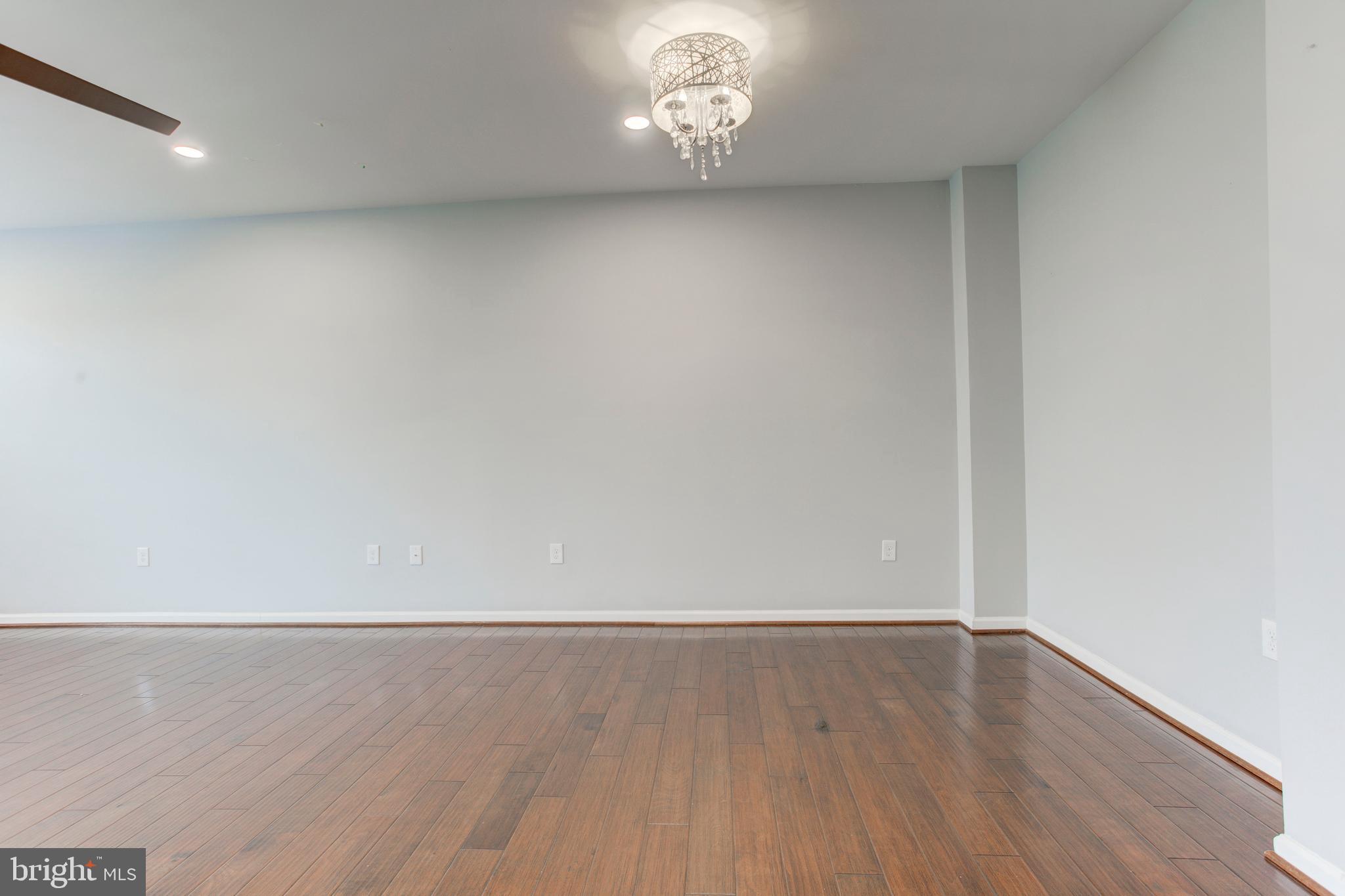 EAST GATE 3 CONDOMINIUM - Residential