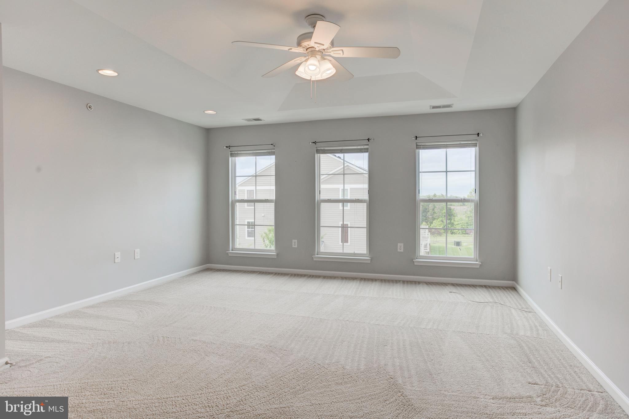 EAST GATE 3 CONDOMINIUM - Residential