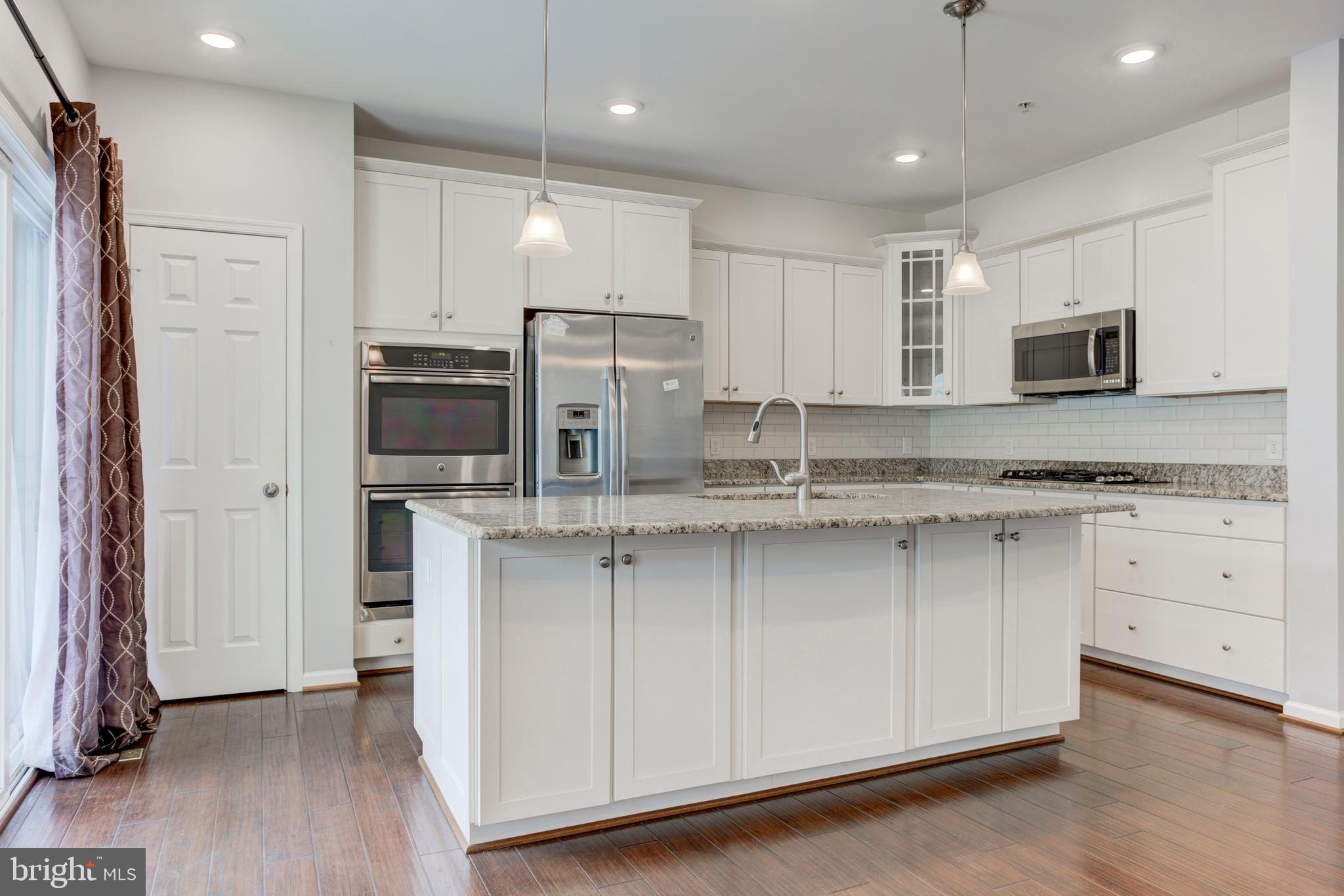 EAST GATE 3 CONDOMINIUM - Residential