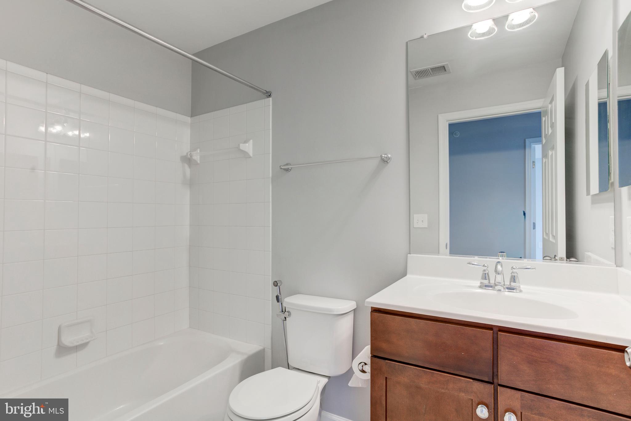 EAST GATE 3 CONDOMINIUM - Residential