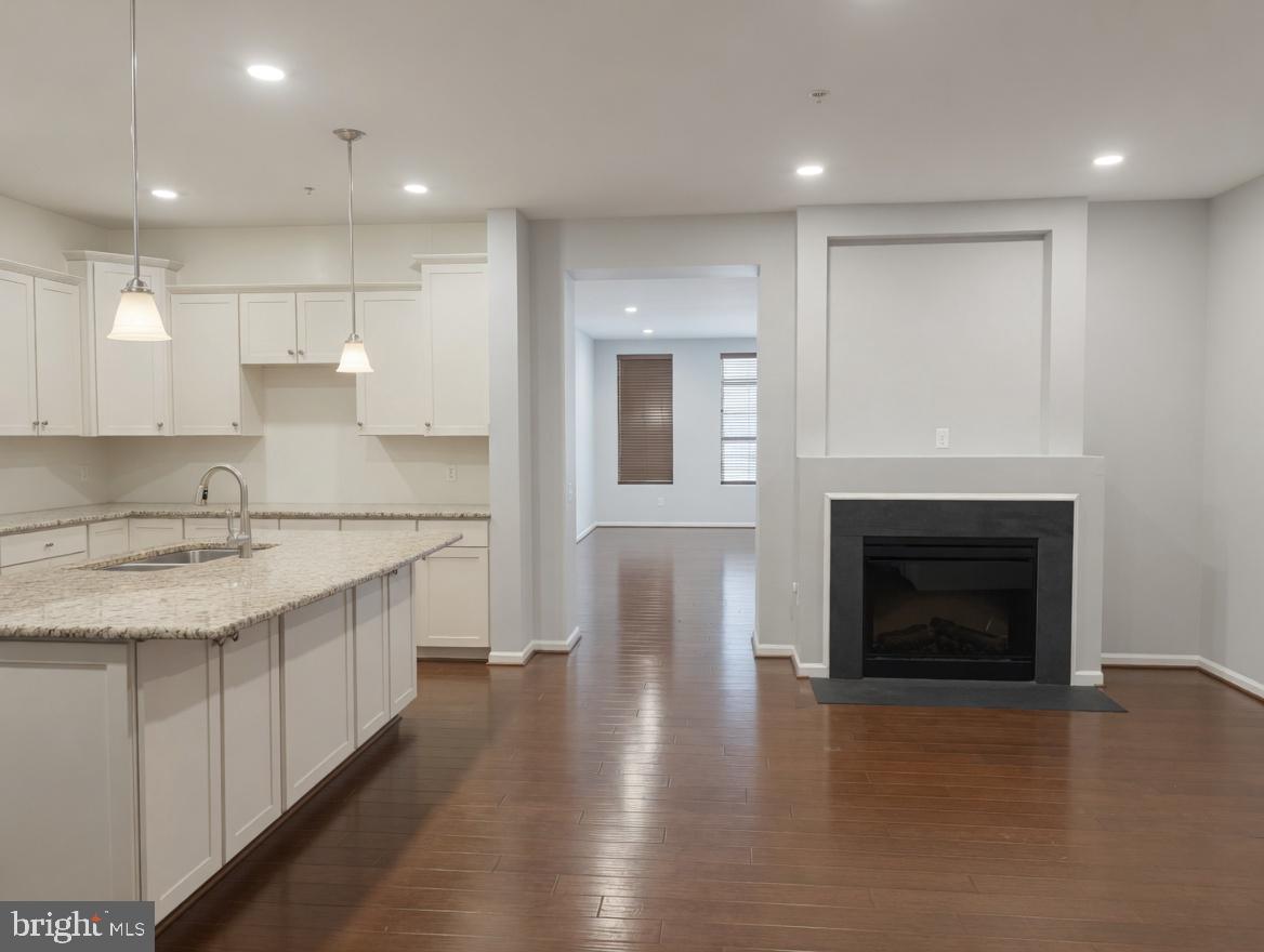 EAST GATE 3 CONDOMINIUM - Residential