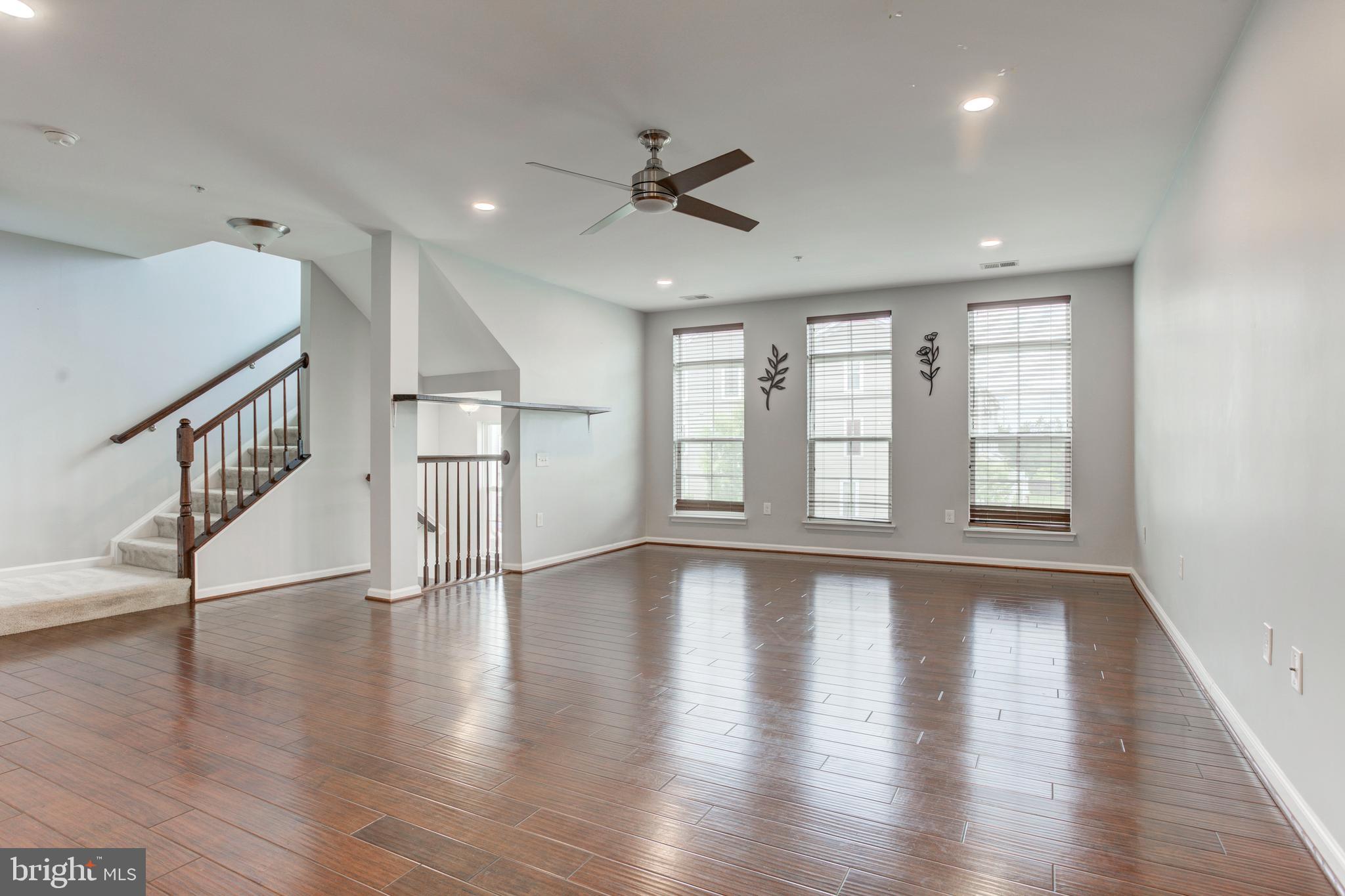 EAST GATE 3 CONDOMINIUM - Residential