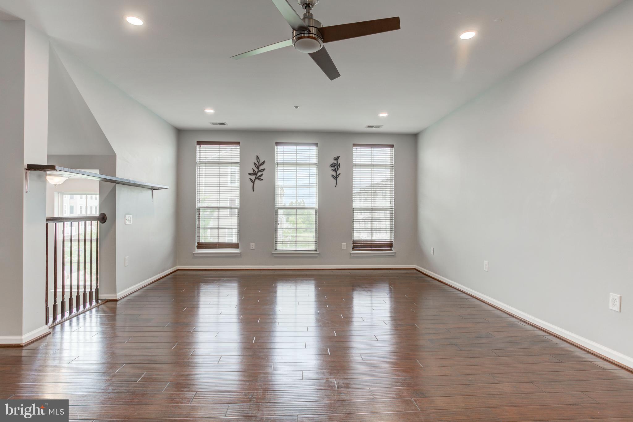 EAST GATE 3 CONDOMINIUM - Residential