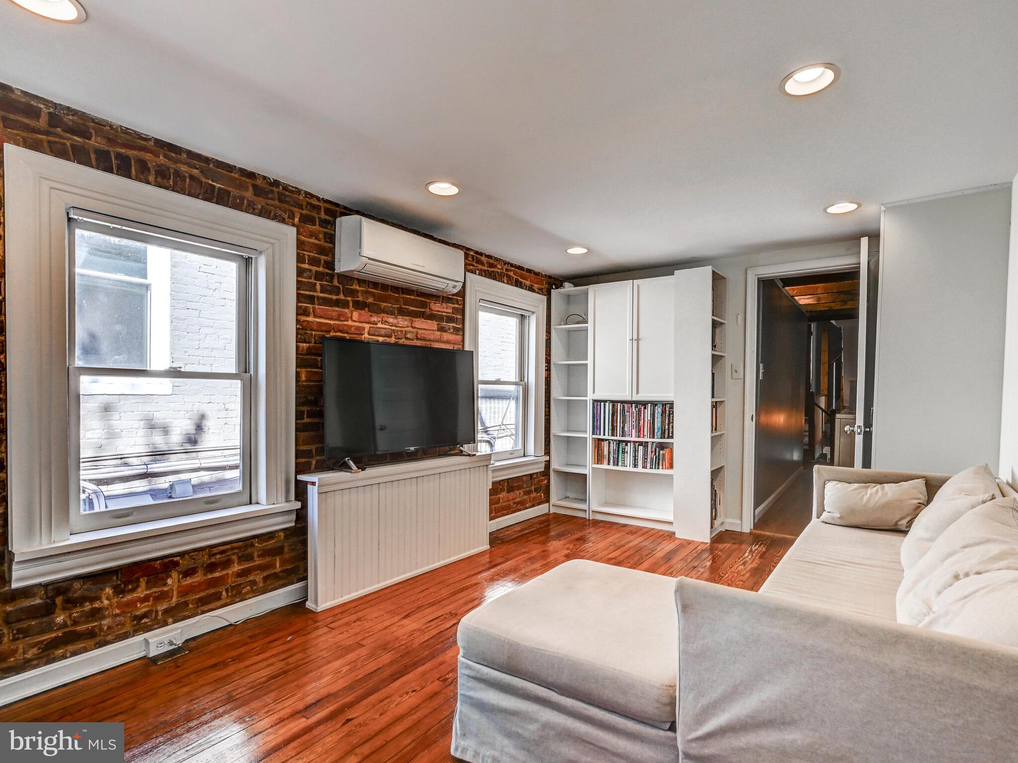 FELLS POINT HISTORIC DISTRICT - Residential