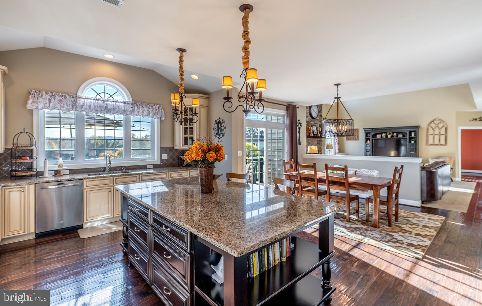 RIVERSIDE AT PROV - Residential